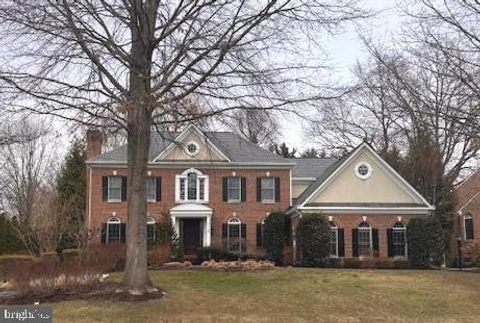 2771 CODY ROAD VIENNA VA 22181