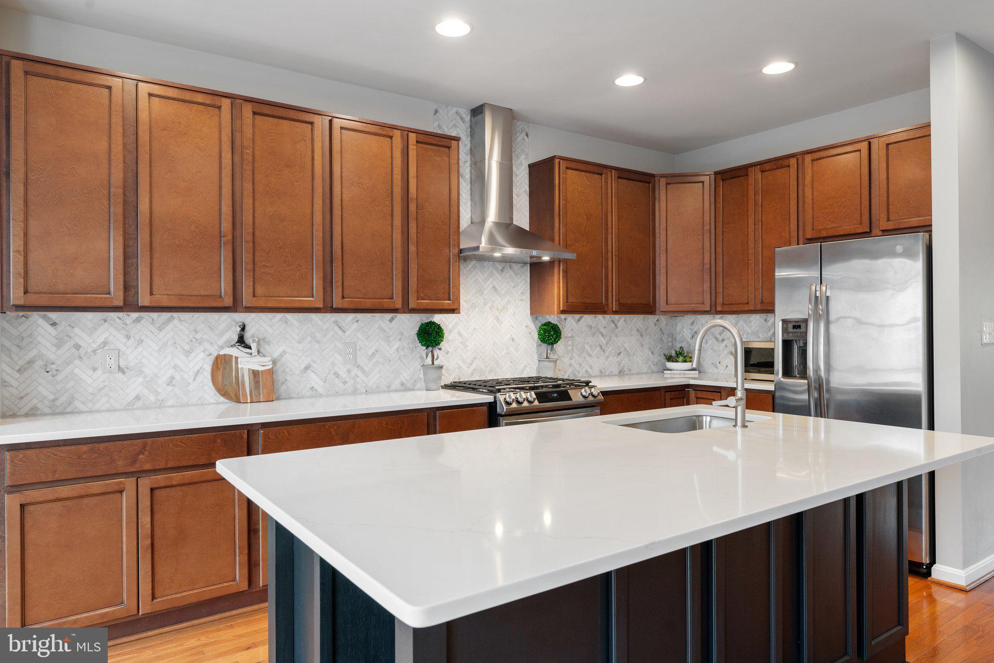 PEMBROOKE - Residential