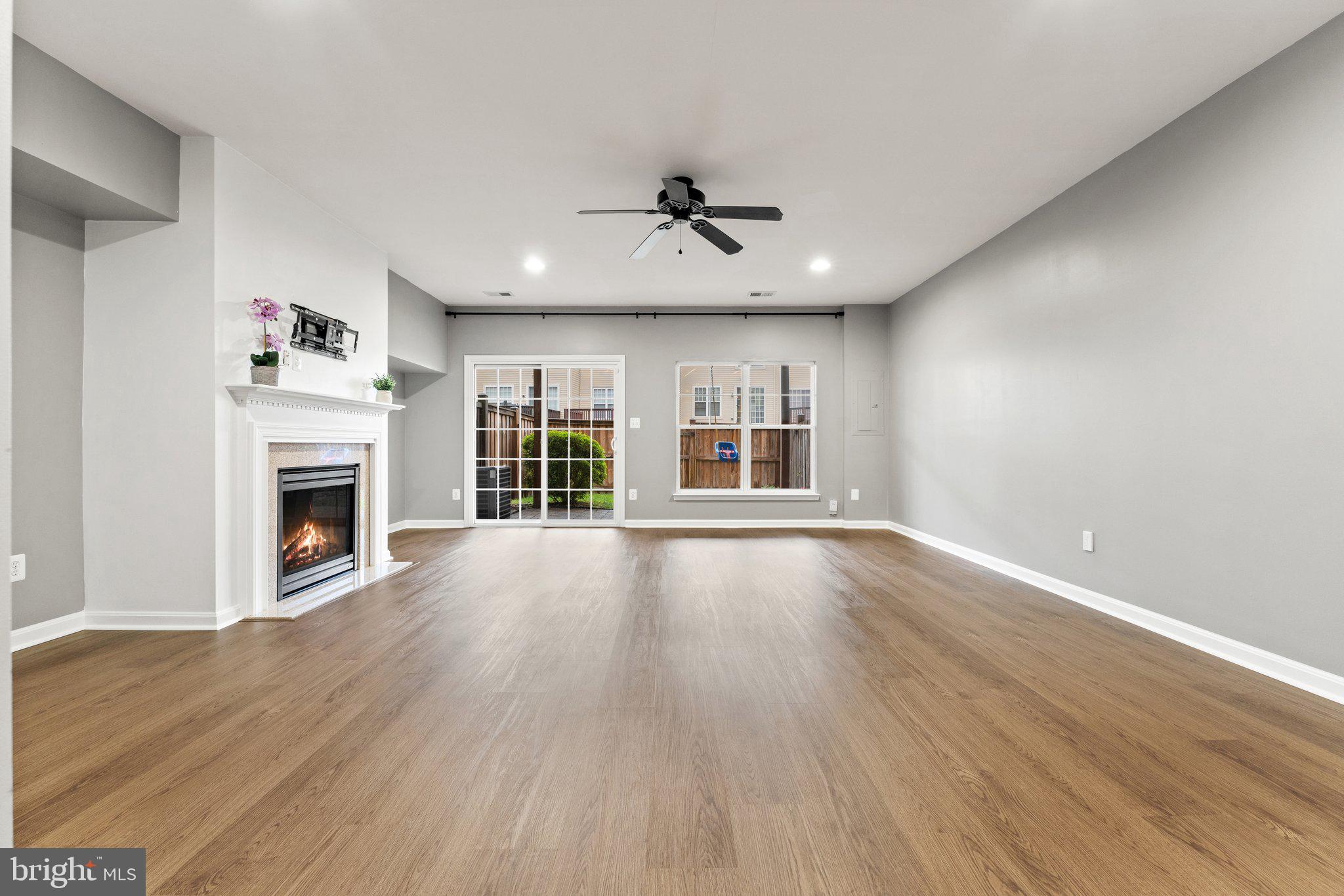 PEMBROOKE - Residential