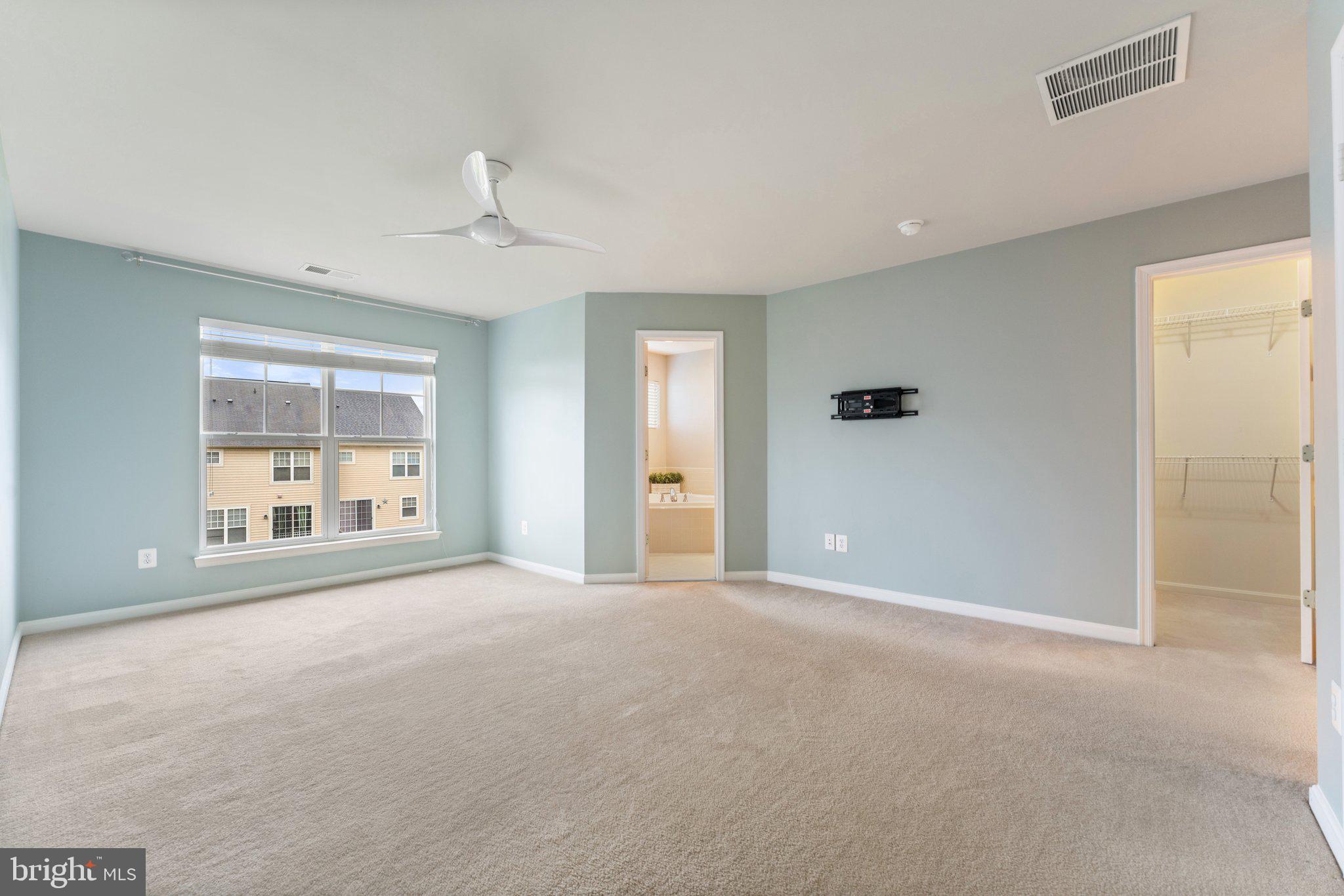 PEMBROOKE - Residential