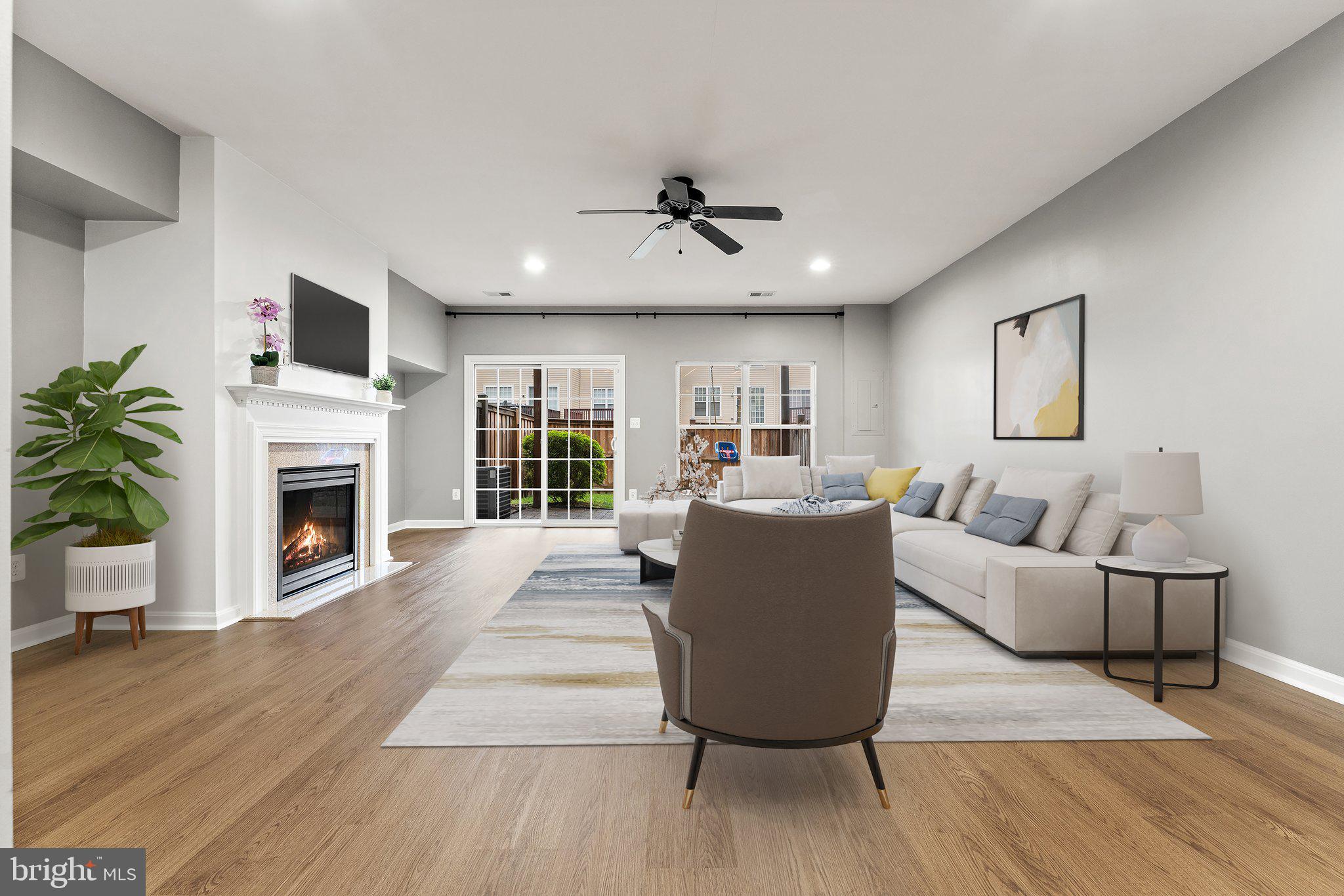 PEMBROOKE - Residential