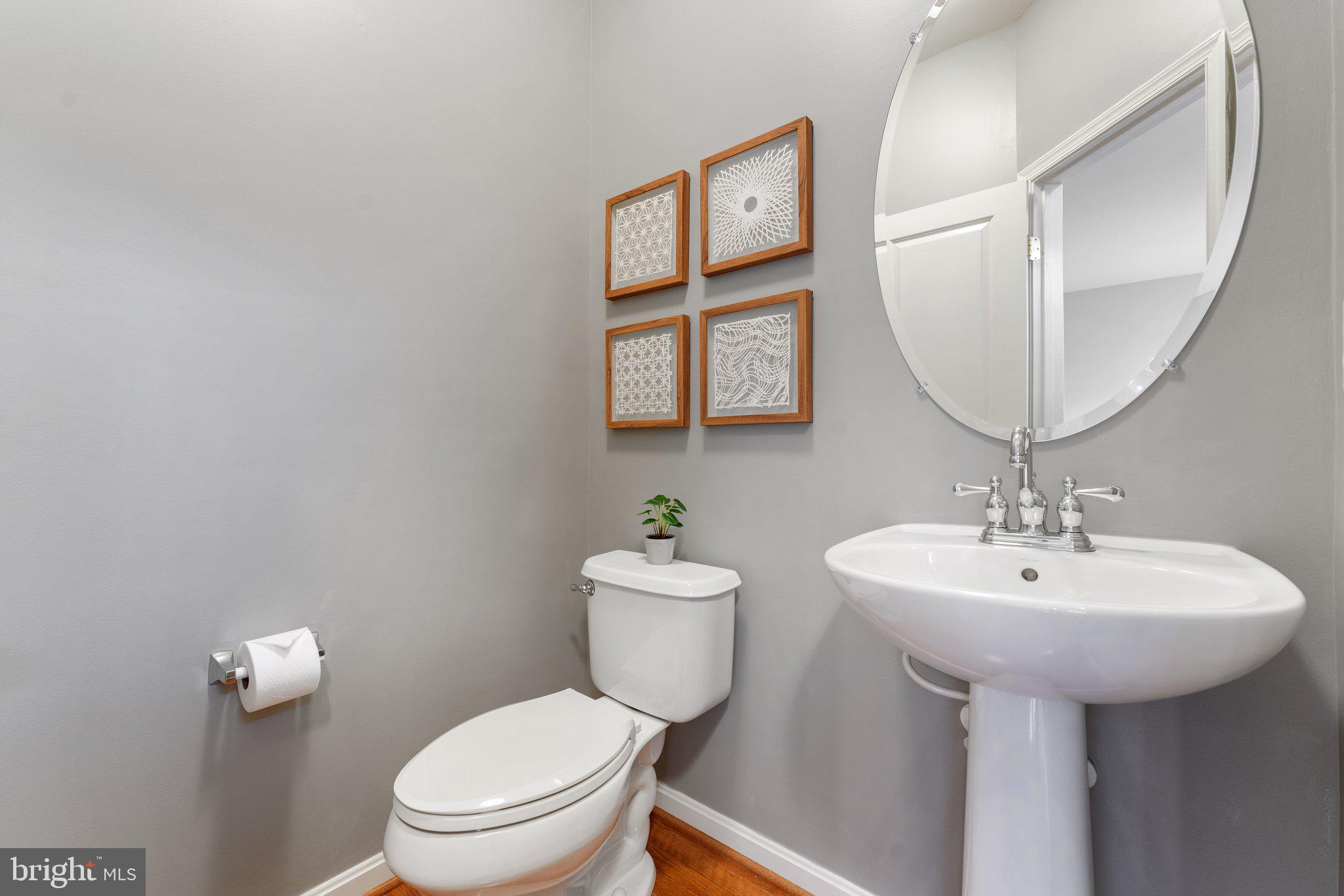 PEMBROOKE - Residential