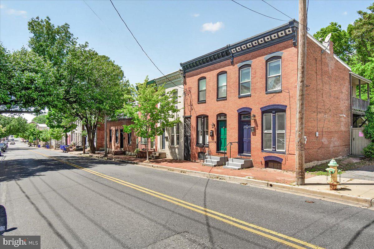 DOWNTOWN - Residential