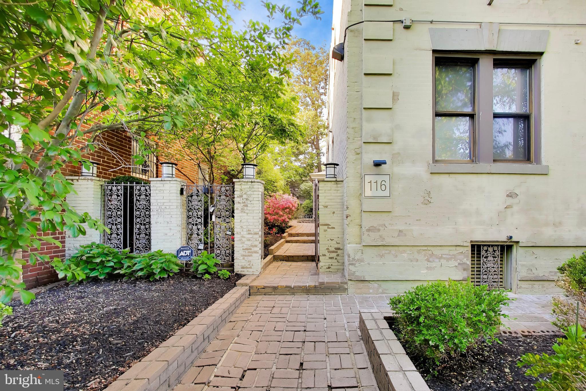 116 N CAROLINA AVENUE SE 204