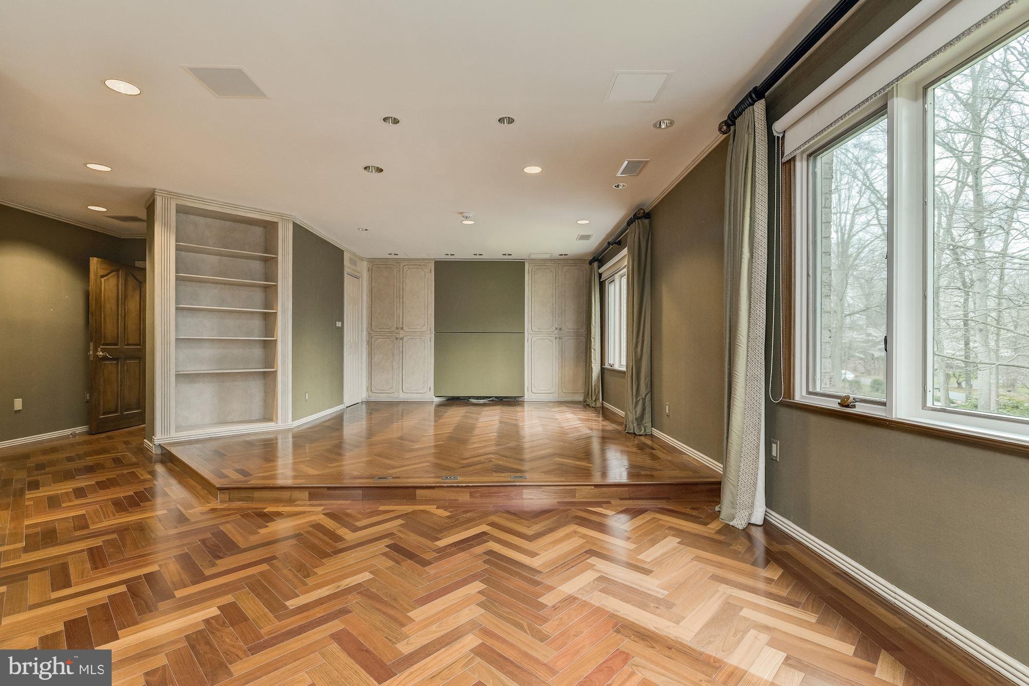 POTOMAC VIEW ESTATES - Residential