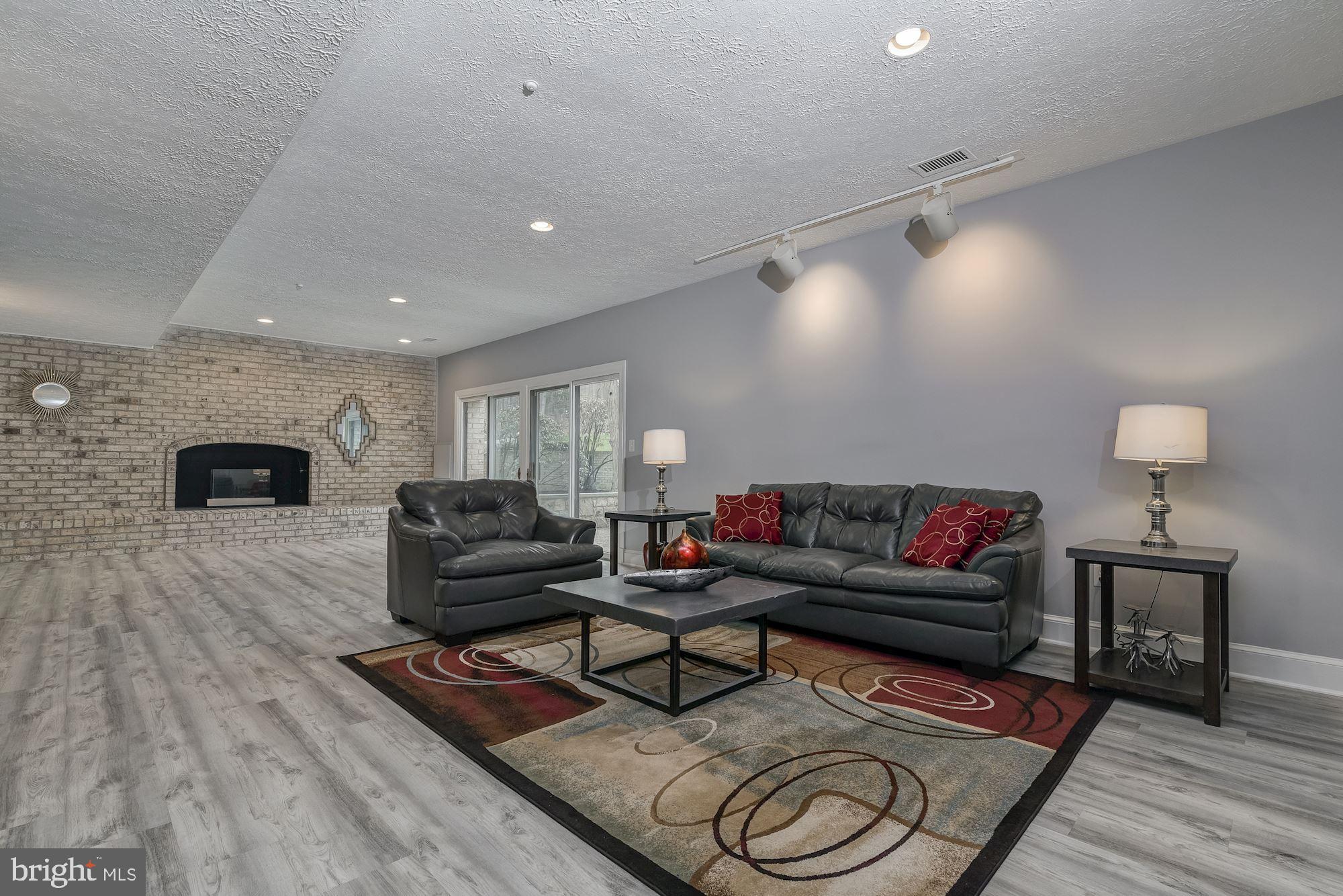 POTOMAC VIEW ESTATES - Residential