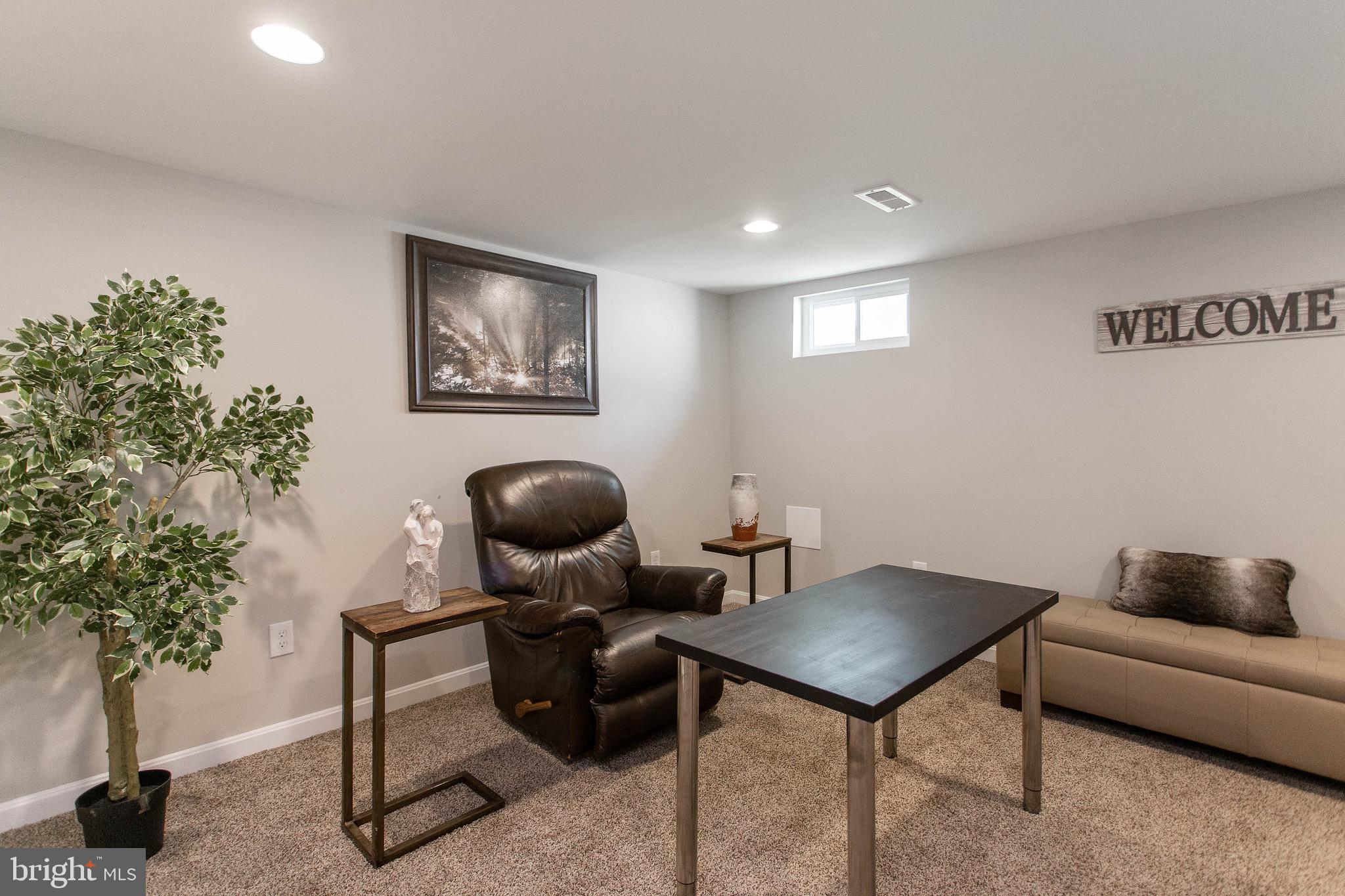 WOODBOURNE HEIGHTS - Residential