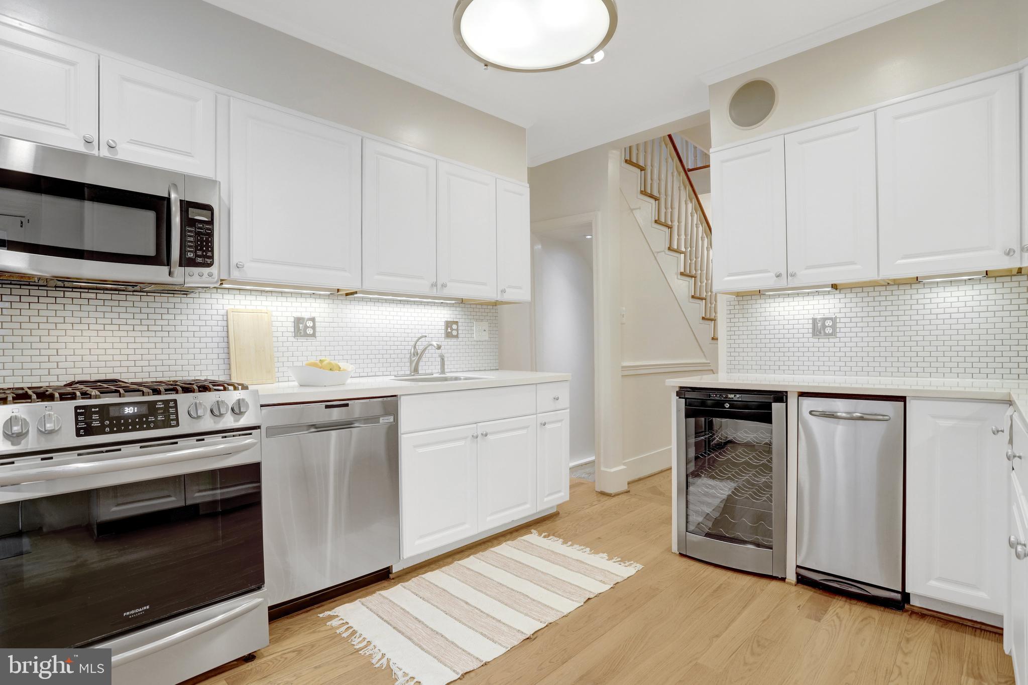 OLD TOWN ALEXANDRIA - Residential