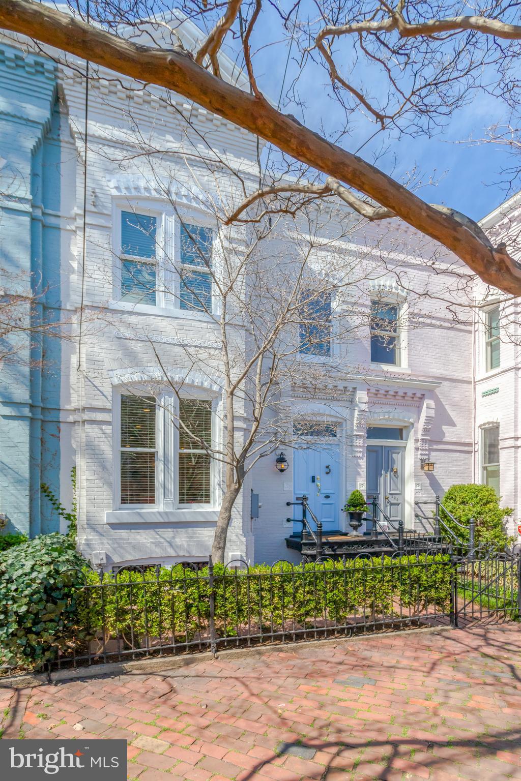 OLD TOWN ALEXANDRIA - Residential