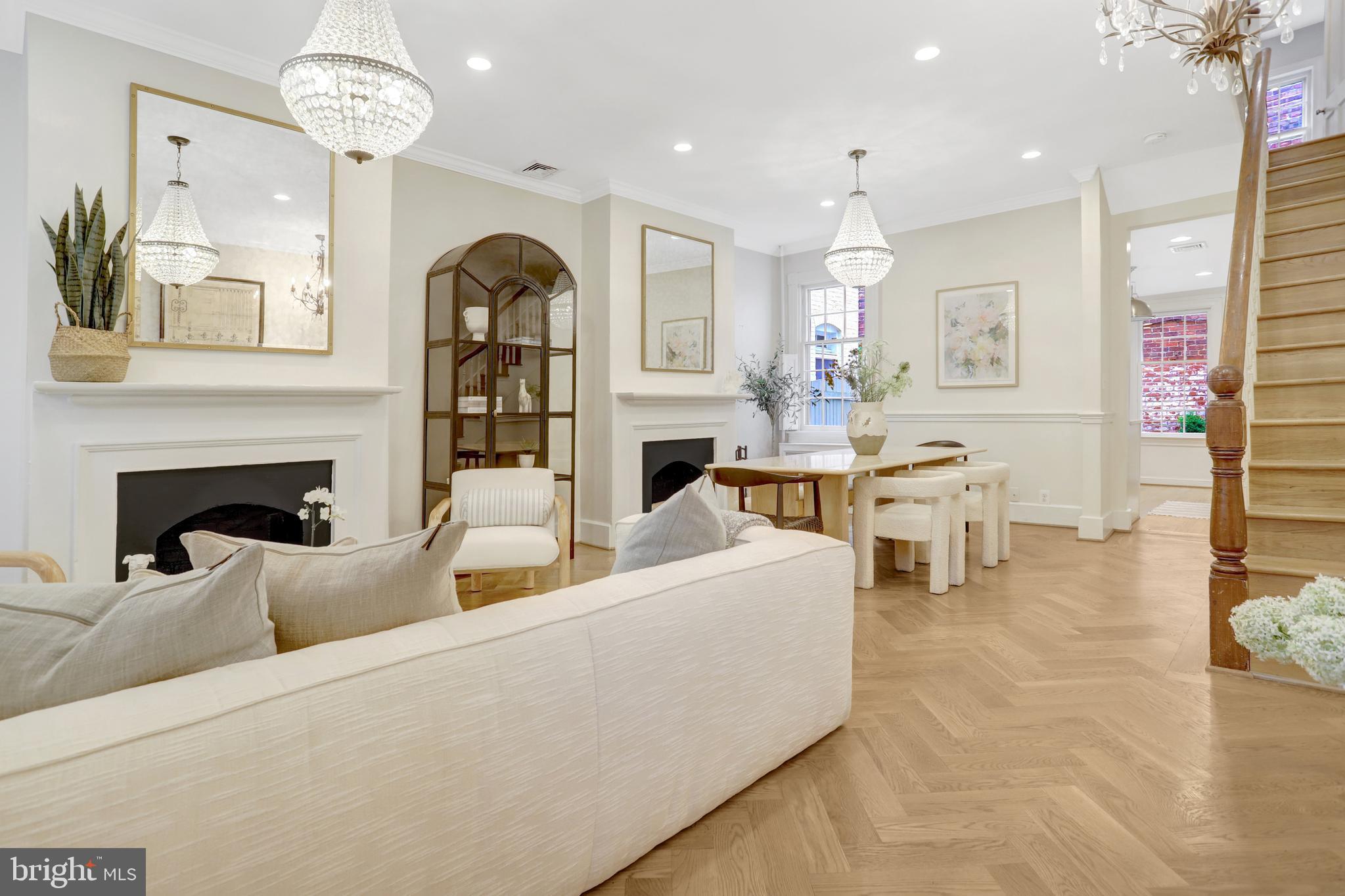 OLD TOWN ALEXANDRIA - Residential