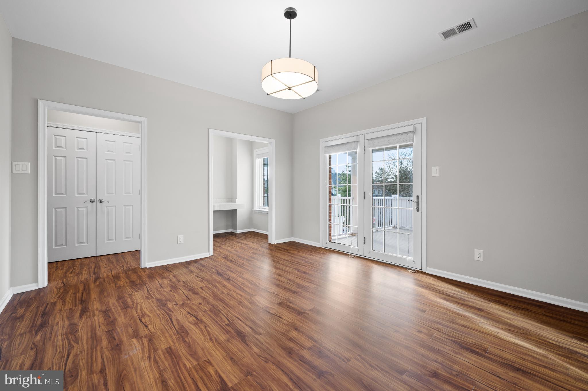 EAGLEVIEW - Residential Lease