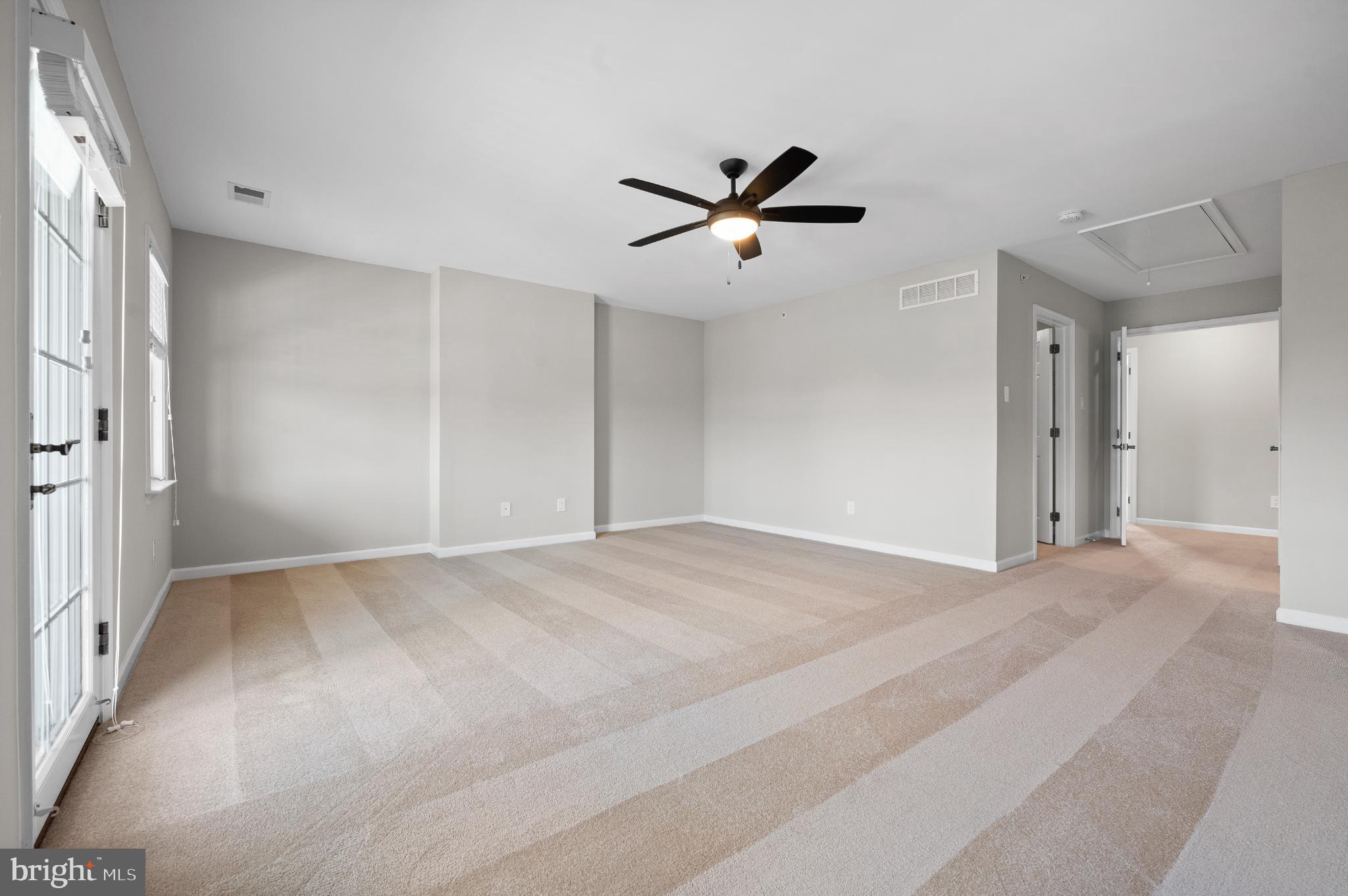 EAGLEVIEW - Residential Lease