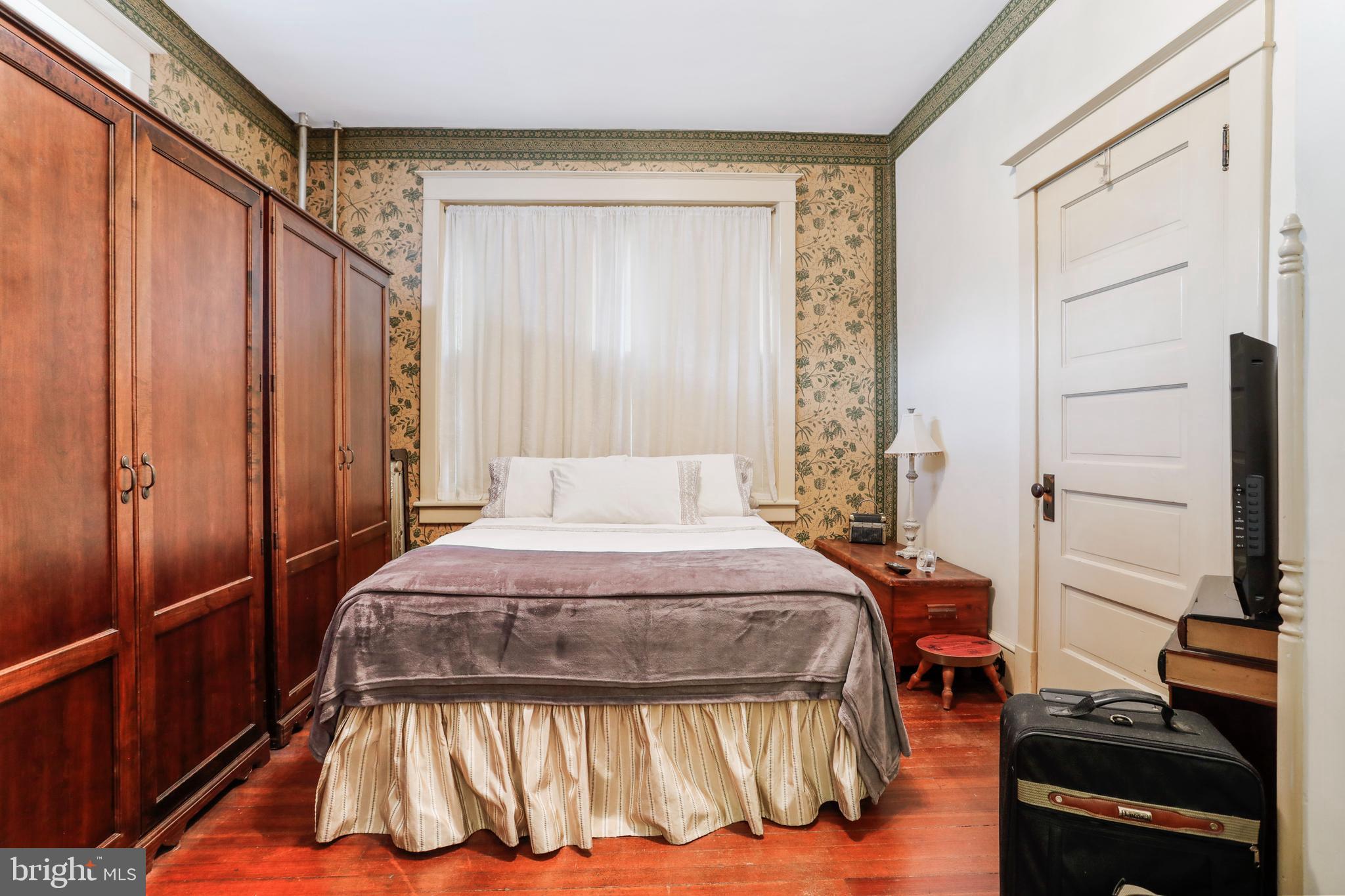 HAGERSTOWN - Residential