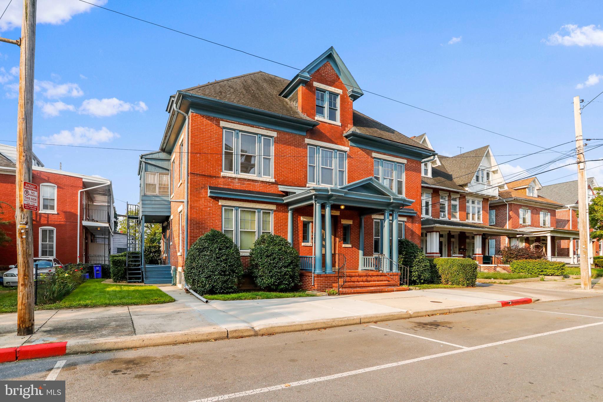 HAGERSTOWN - Residential