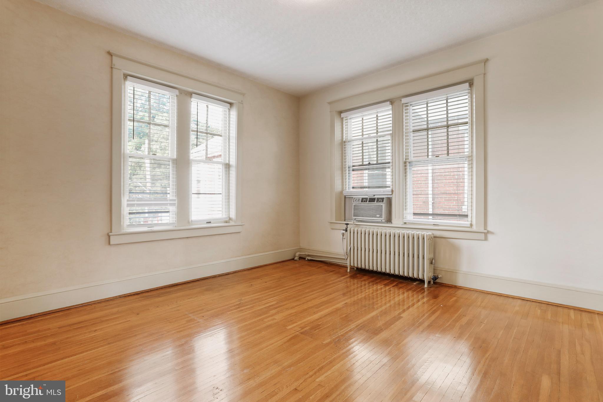 HAGERSTOWN - Residential