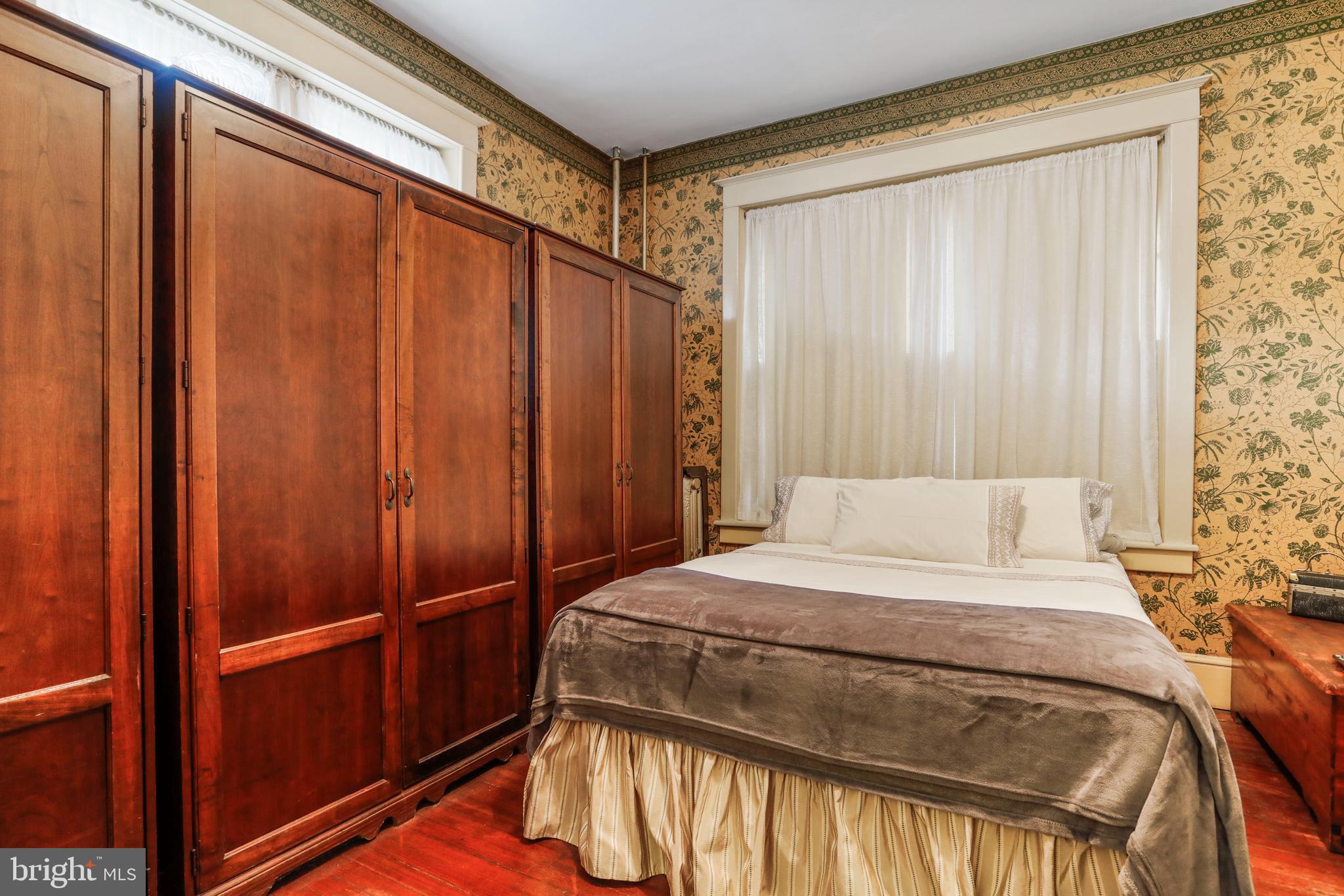 HAGERSTOWN - Residential