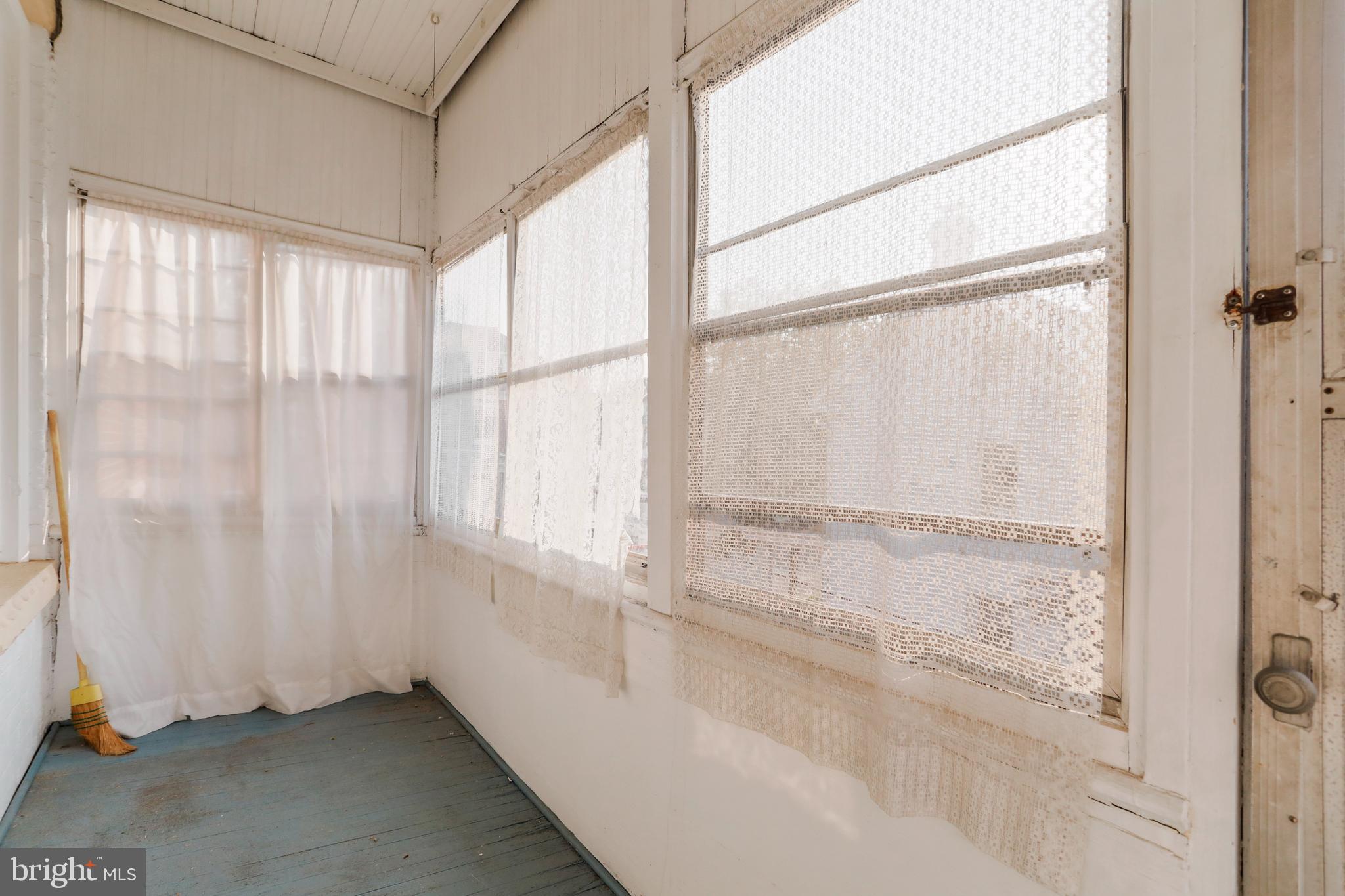 HAGERSTOWN - Residential