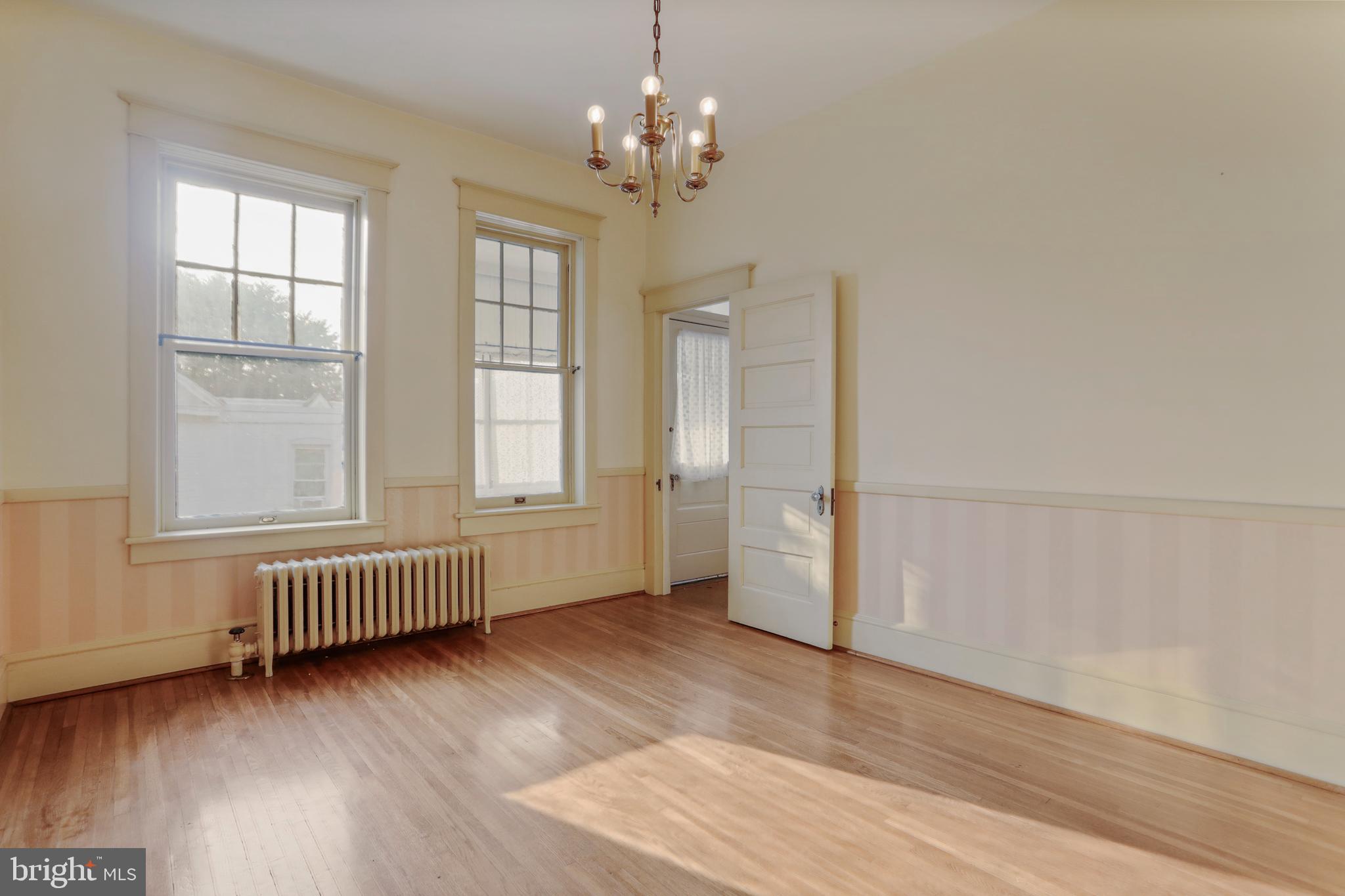 HAGERSTOWN - Residential