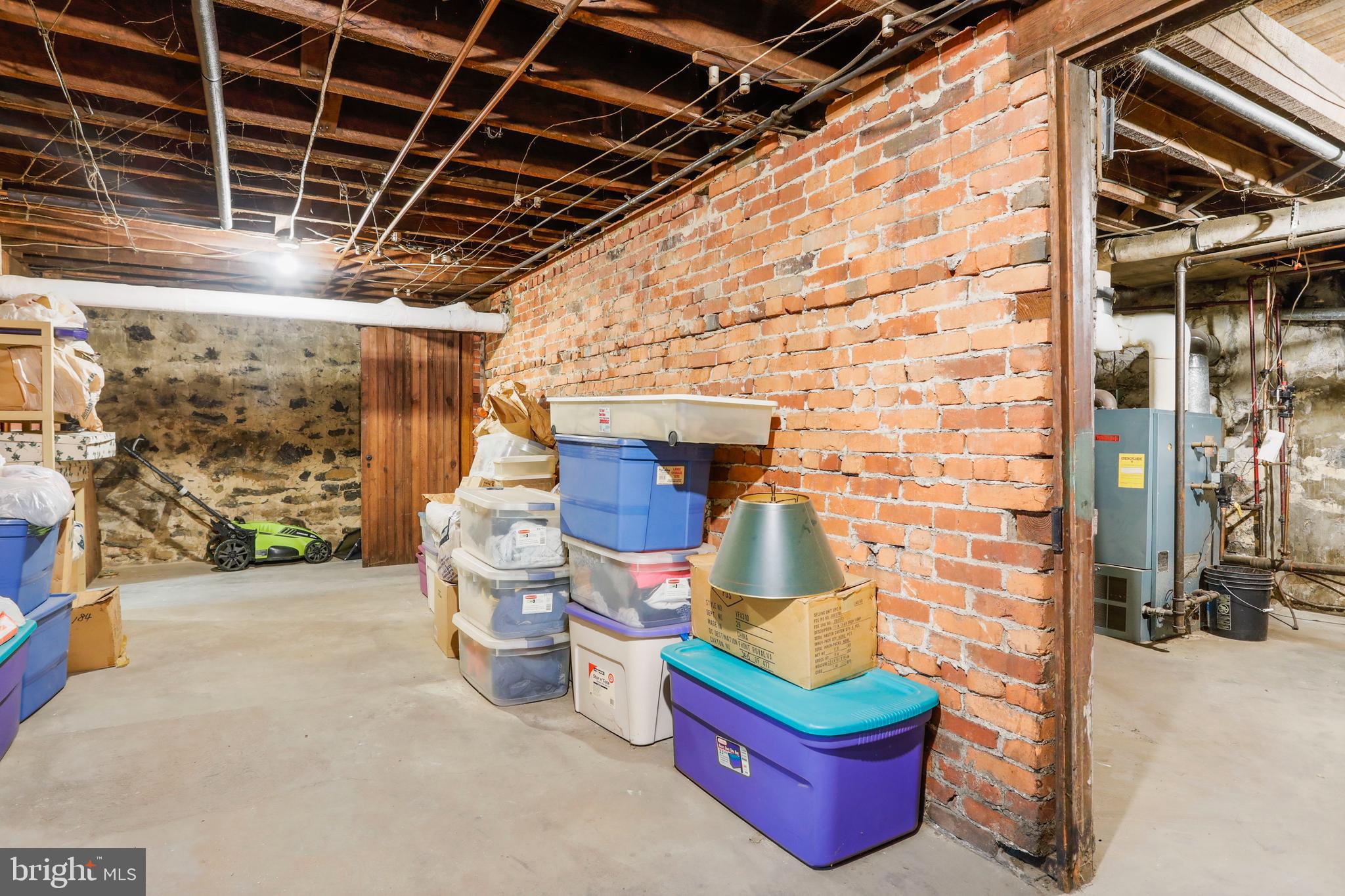 HAGERSTOWN - Residential