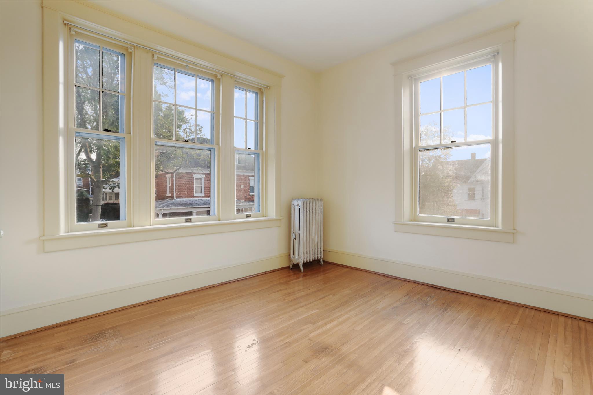 HAGERSTOWN - Residential