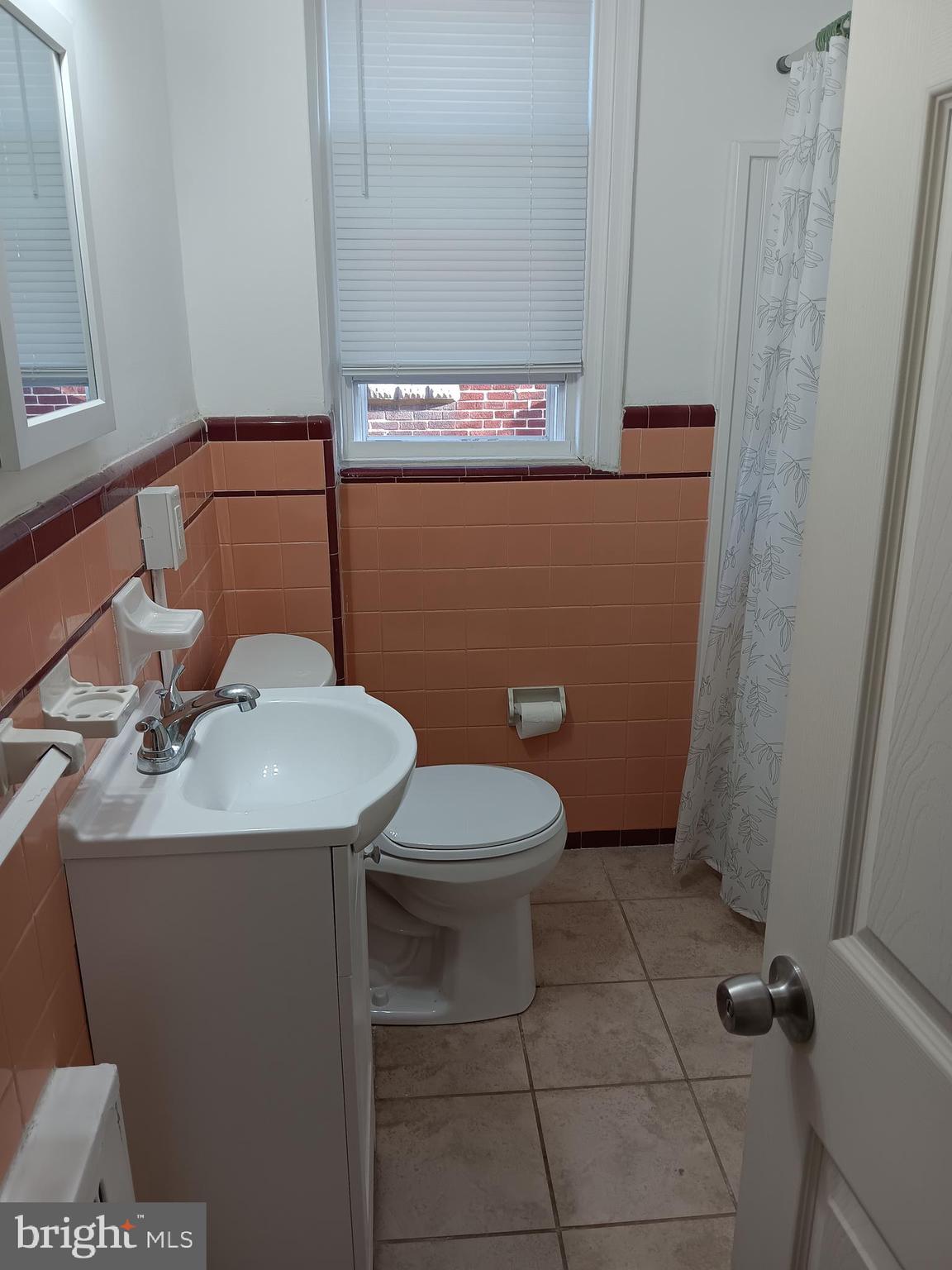 TACONY - Residential Lease