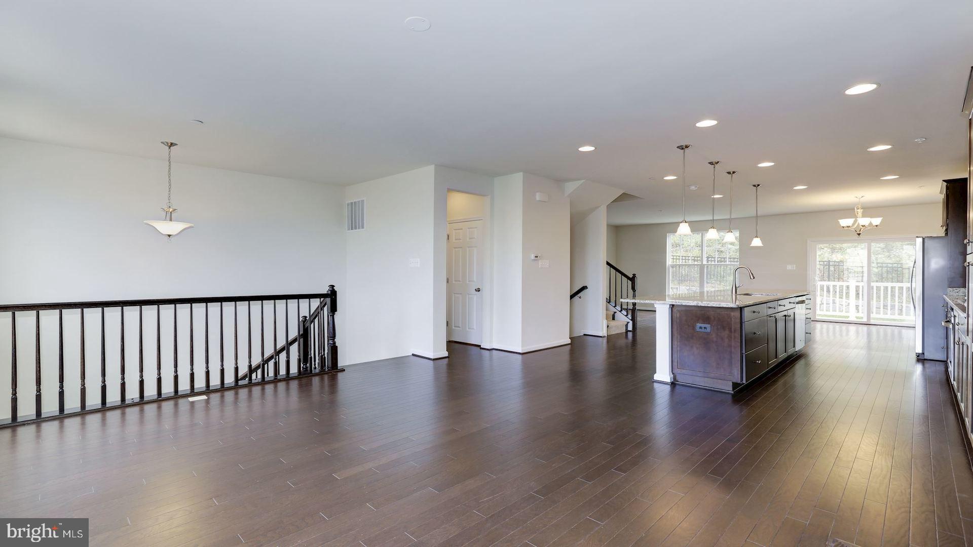 BRICK YARD STATION - Residential