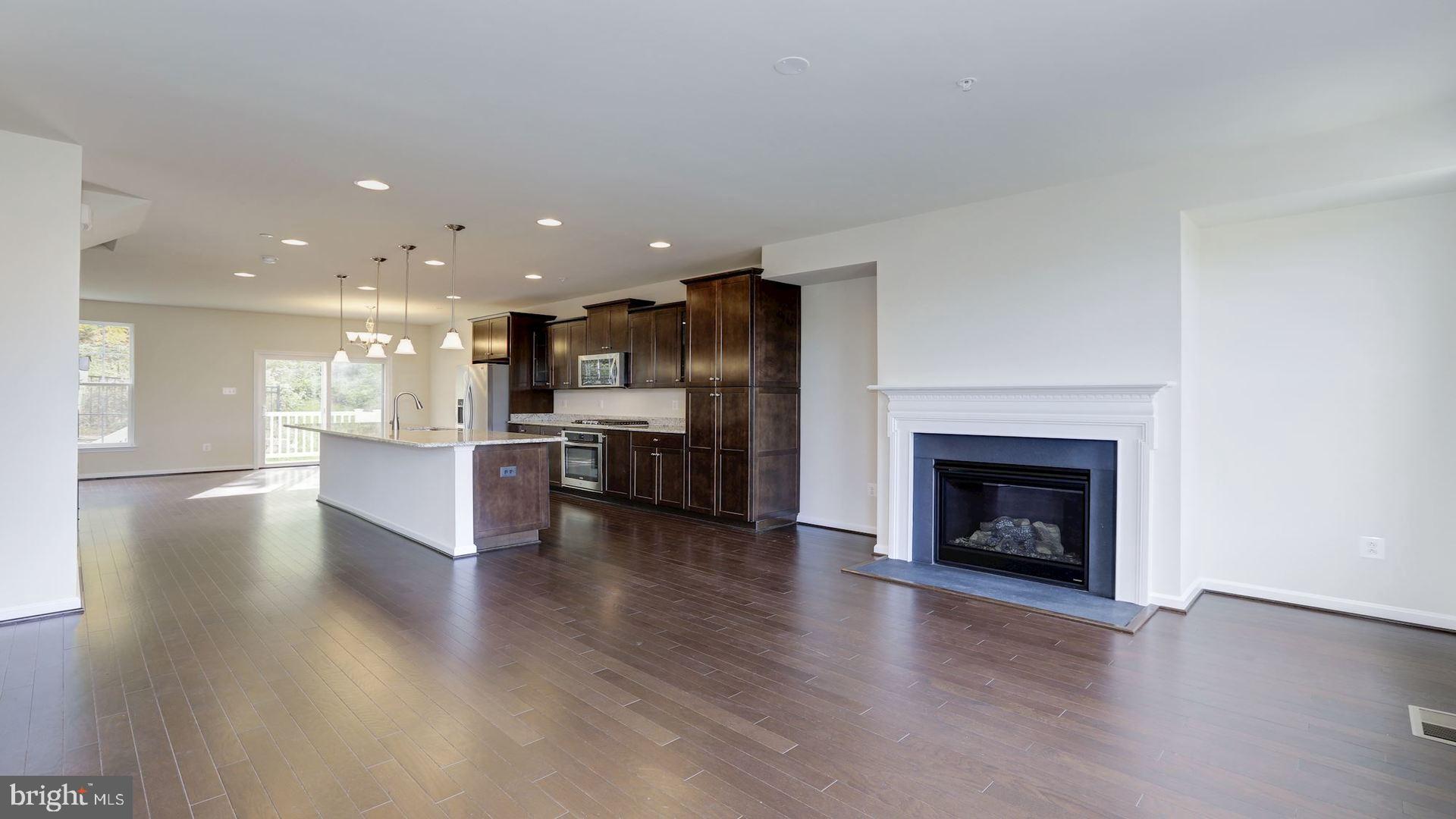 BRICK YARD STATION - Residential