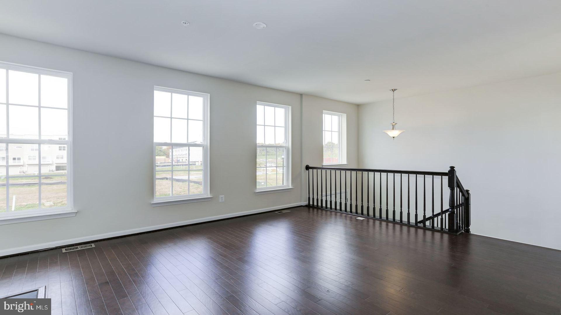 BRICK YARD STATION - Residential