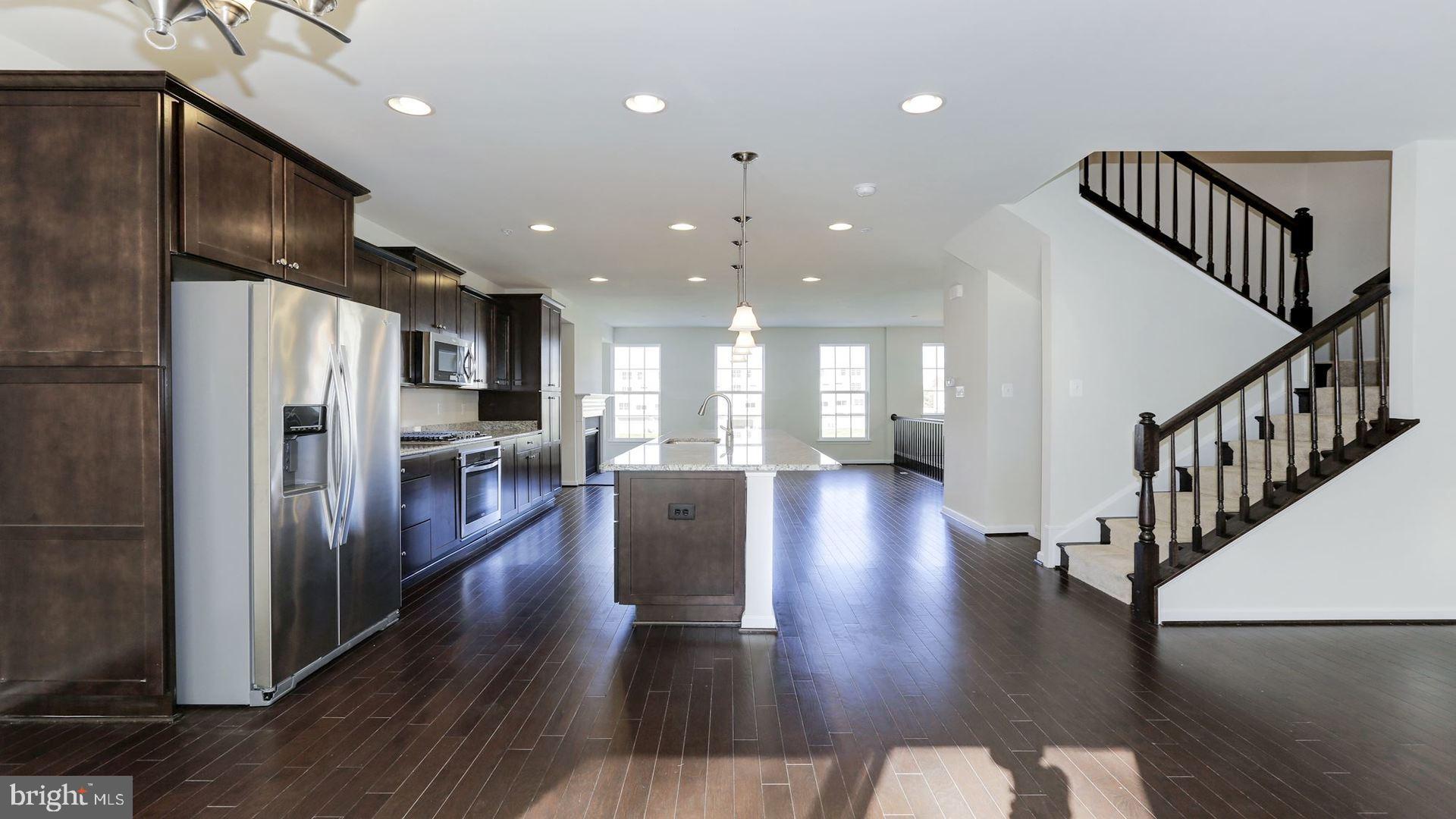 BRICK YARD STATION - Residential