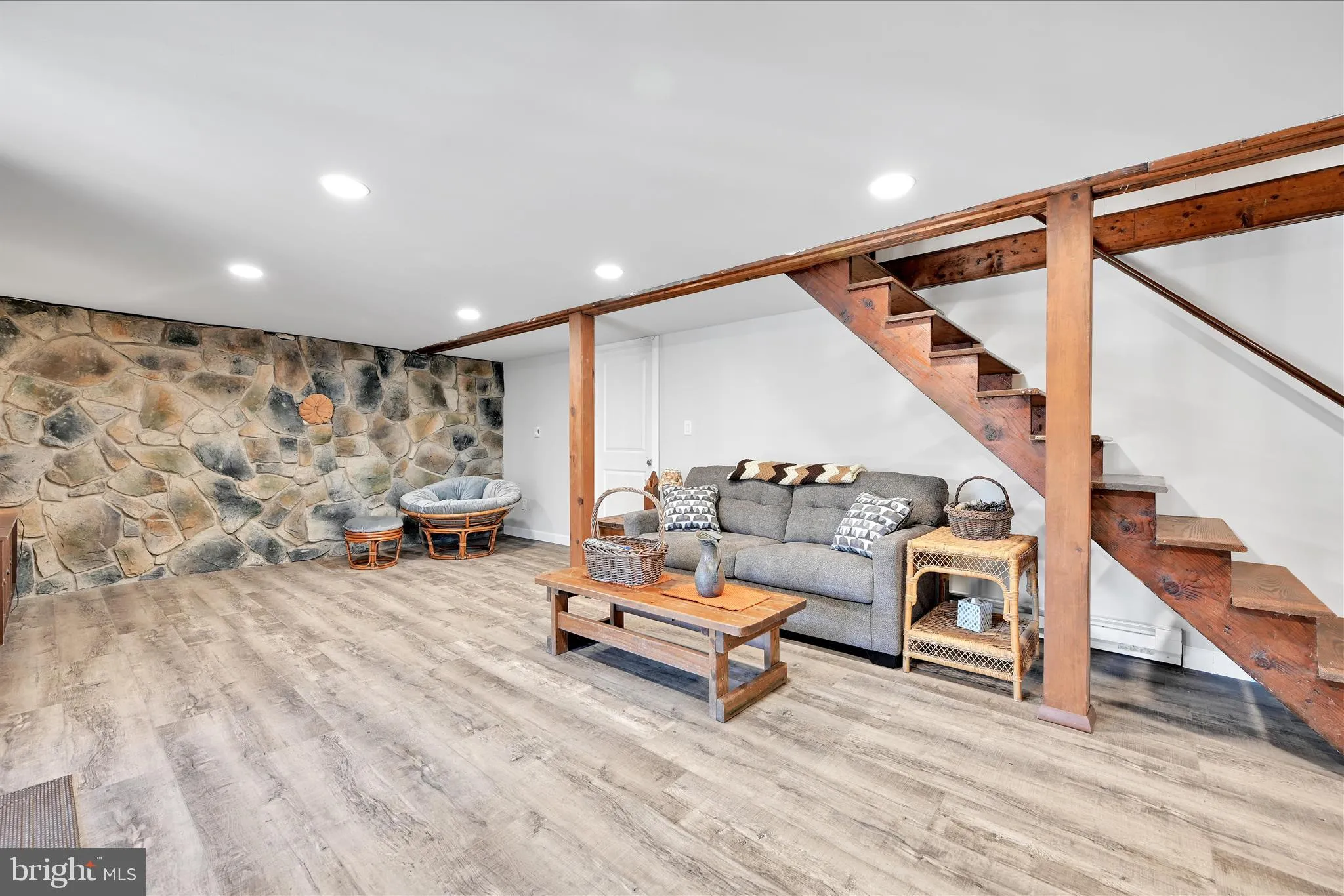 Auburn, Pennsylvania 17922, United States, 3 Bedrooms Bedrooms, ,1 BathroomBathrooms,Residential,Active,241135