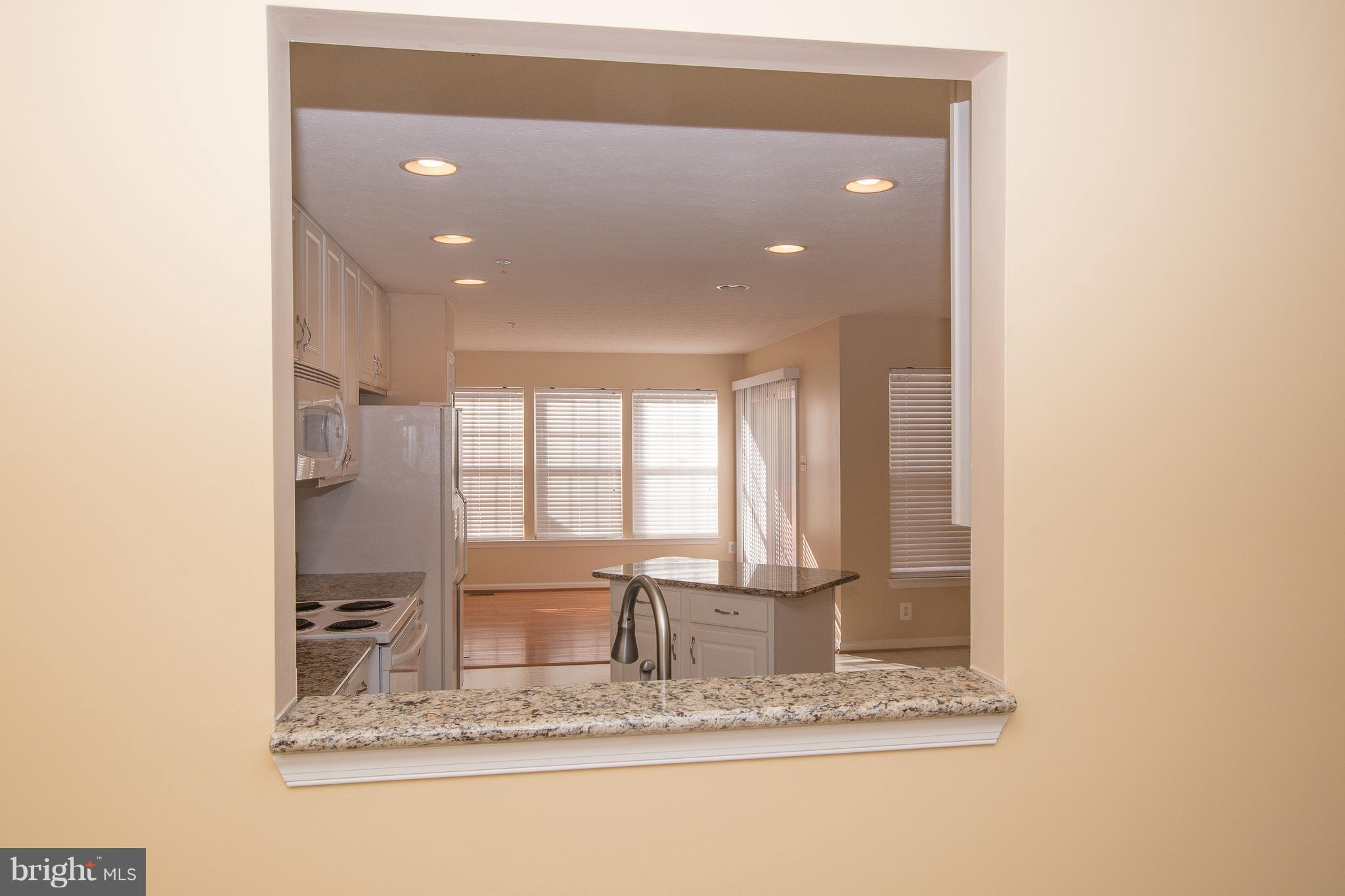 OWINGS MILLS NEWTOWN - Residential Lease