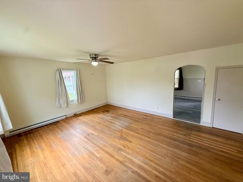 Tiny photo for 319 Shepherd Avenue, CAMBRIDGE, MD 21613 (MLS # MDDO2012182)