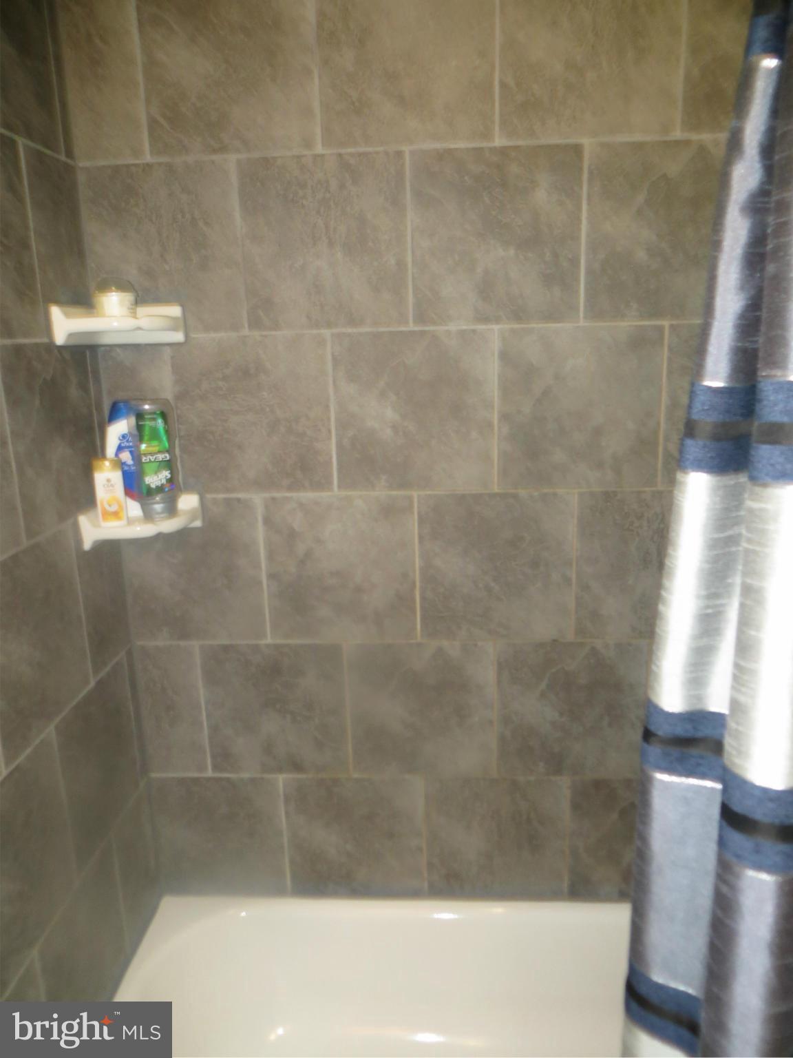 MADISON HILL - Residential Lease