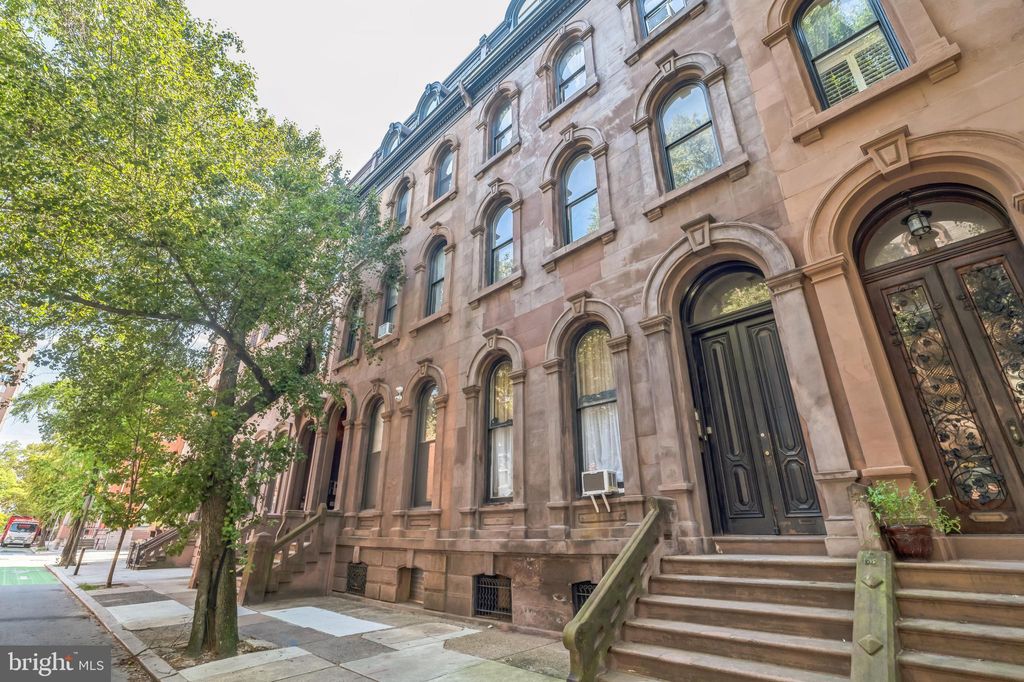 Photo of 2008 Spruce Street #3F, PHILADELPHIA, PA 19103 (MLS # PAPH2564100)