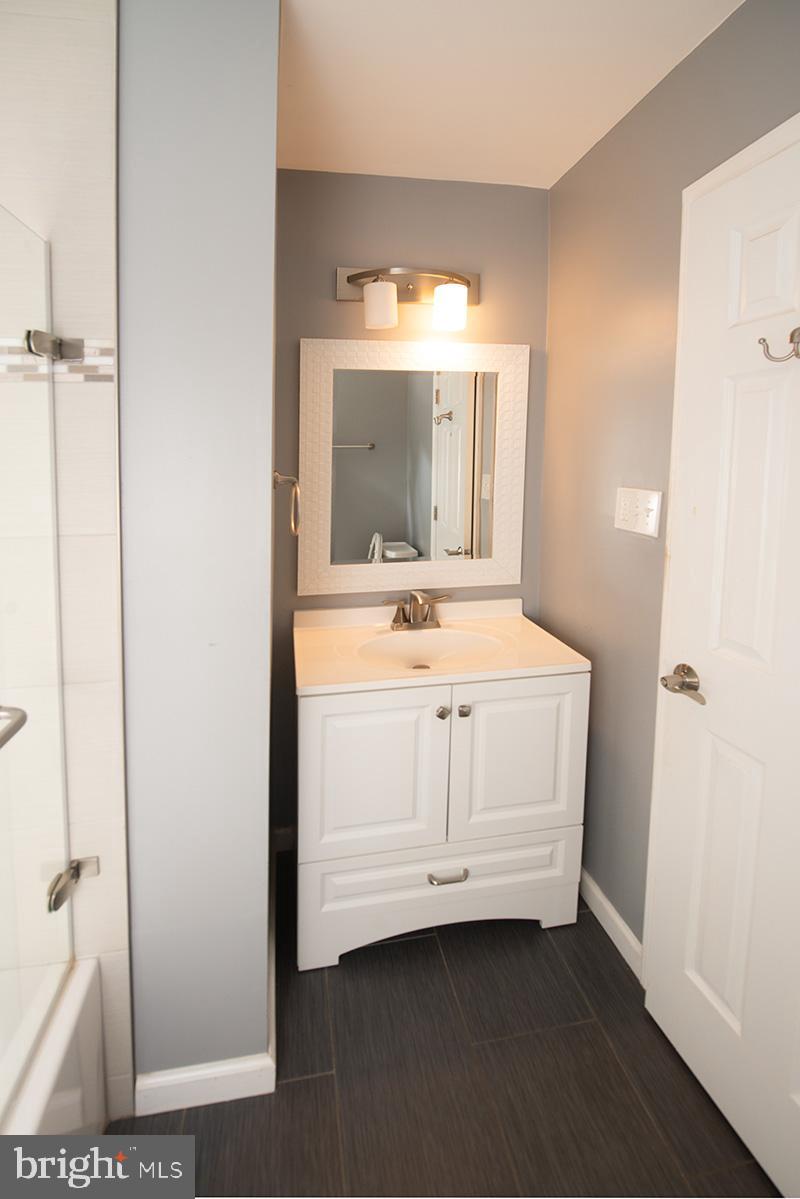 ARROWOOD - Residential Lease