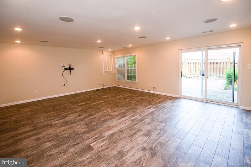 ARROWOOD - Residential Lease