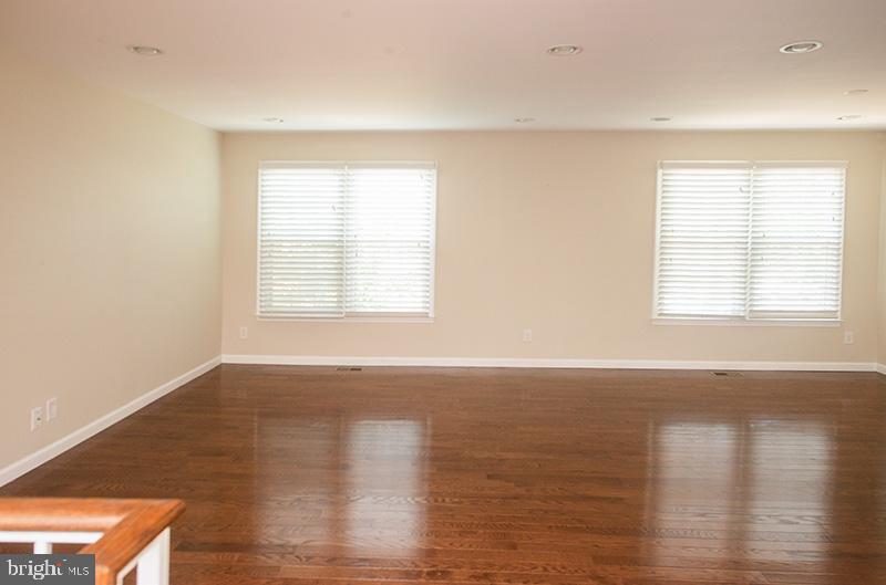 ARROWOOD - Residential Lease