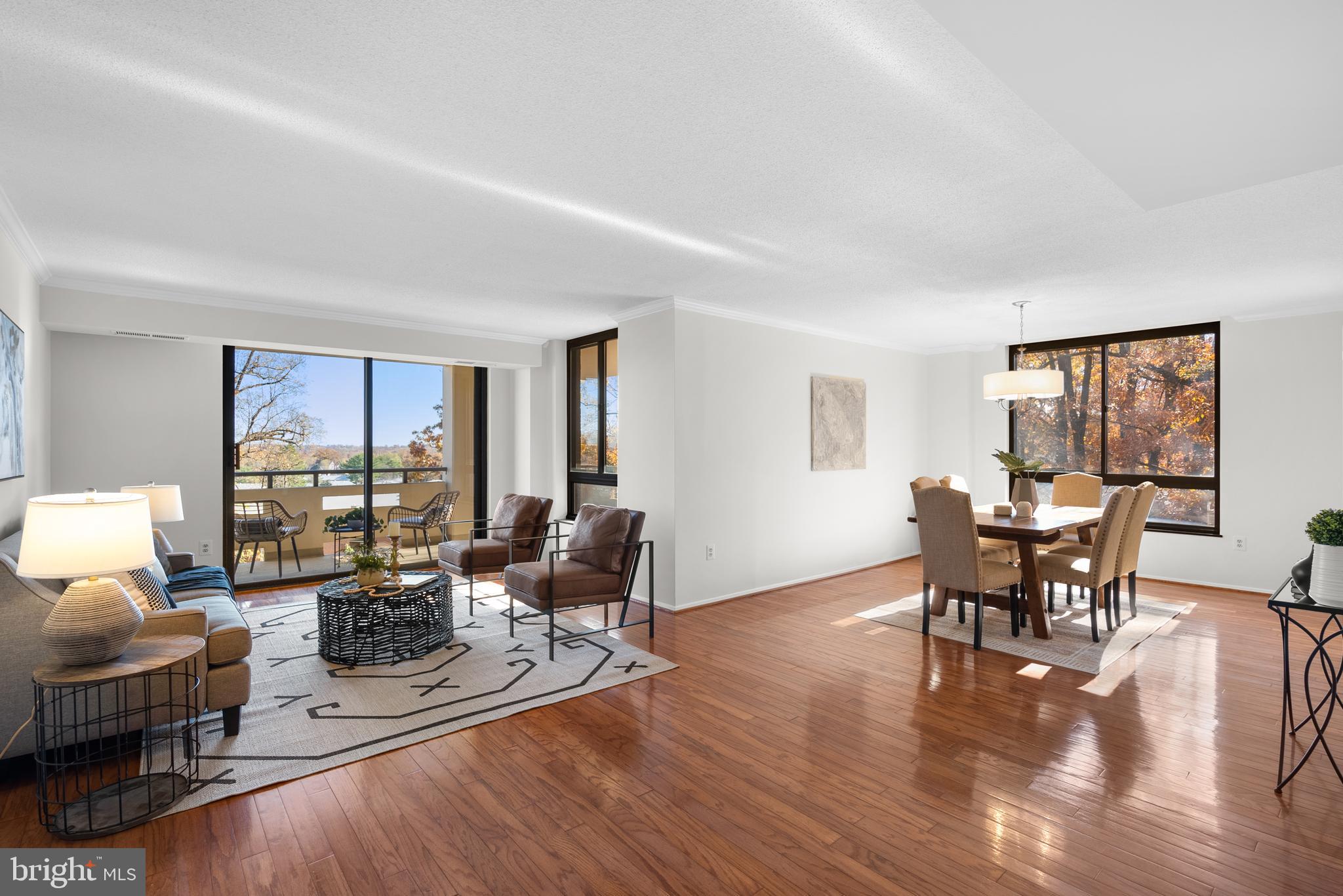 ENCORE OF MCLEAN - Residential