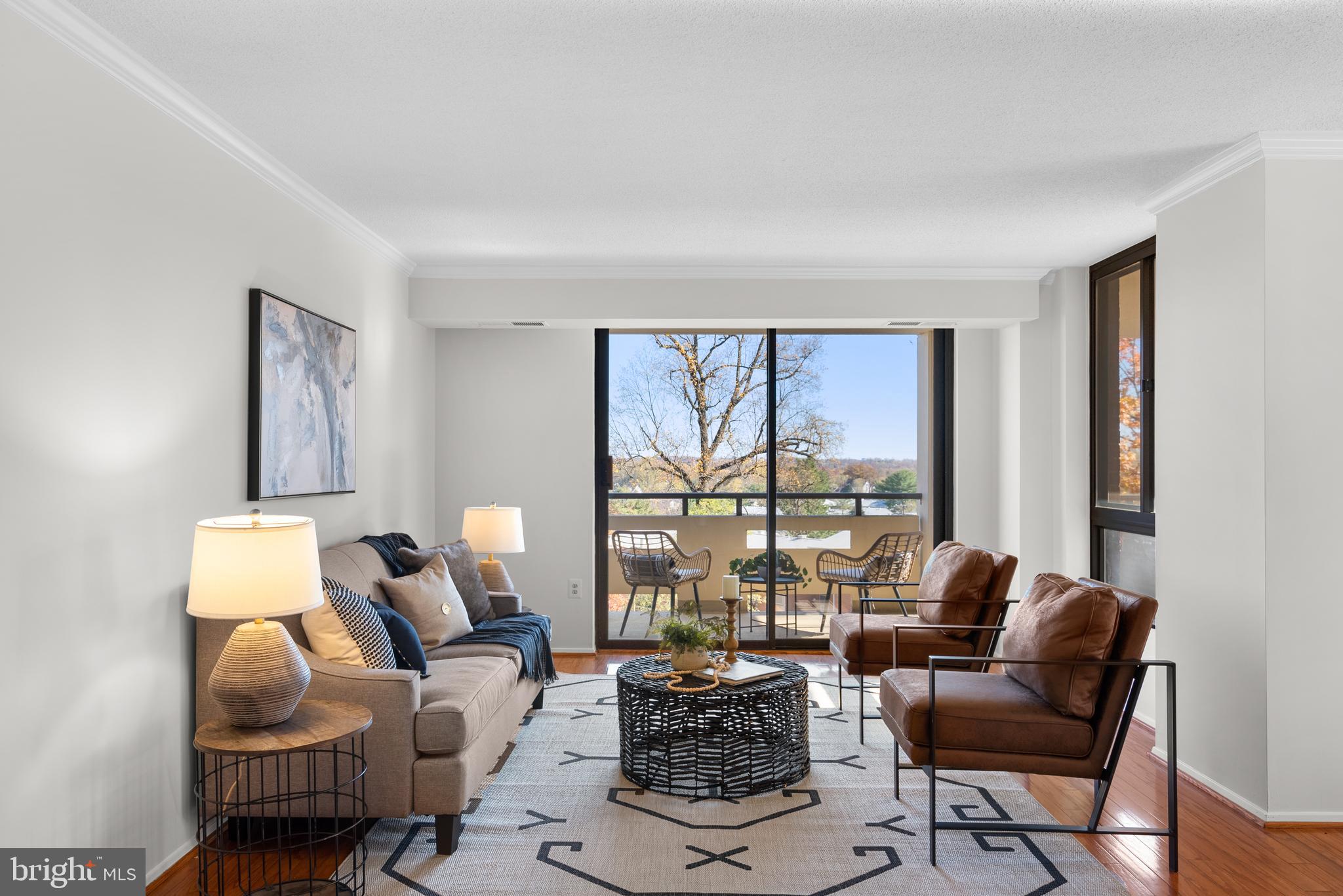 ENCORE OF MCLEAN - Residential