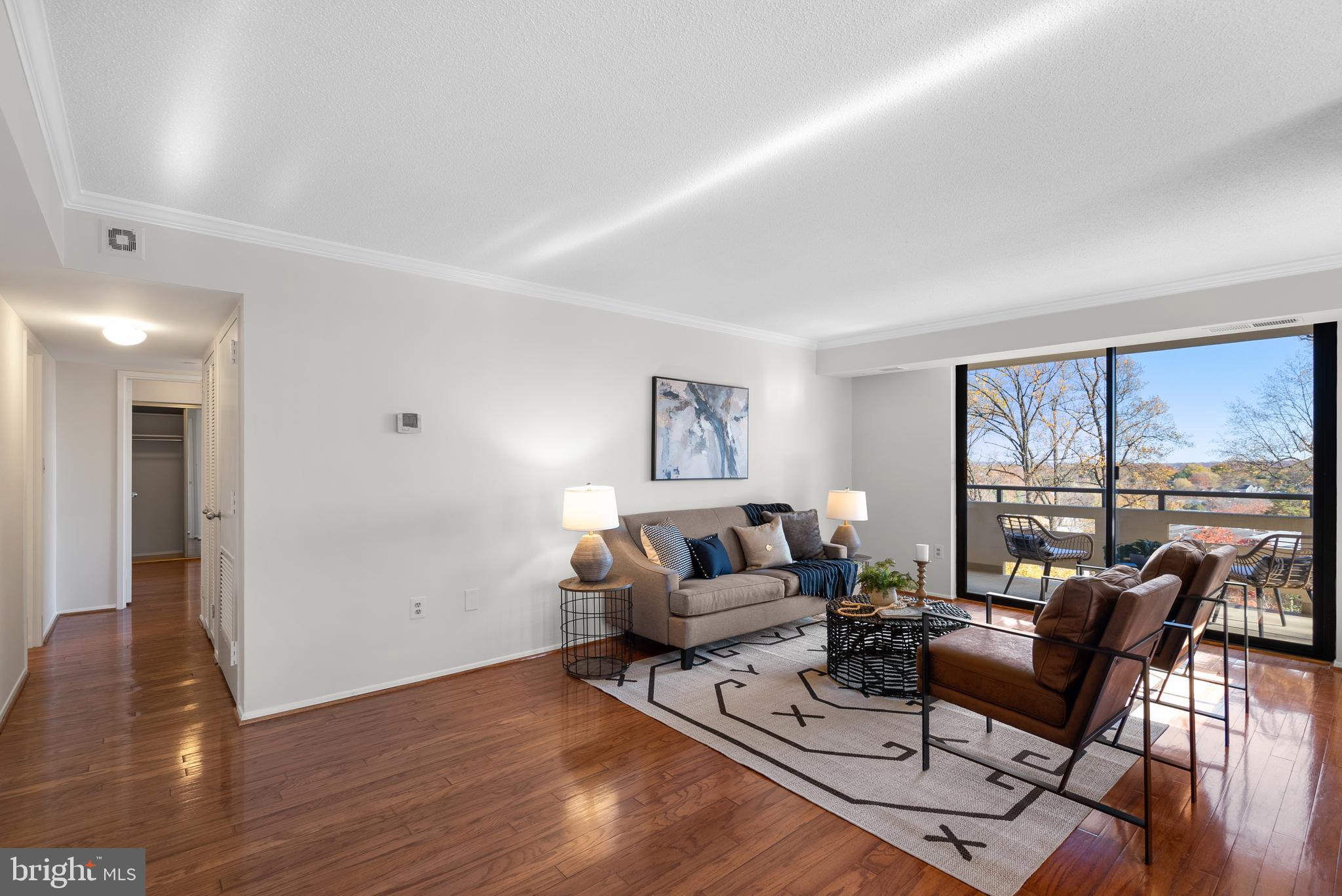 ENCORE OF MCLEAN - Residential