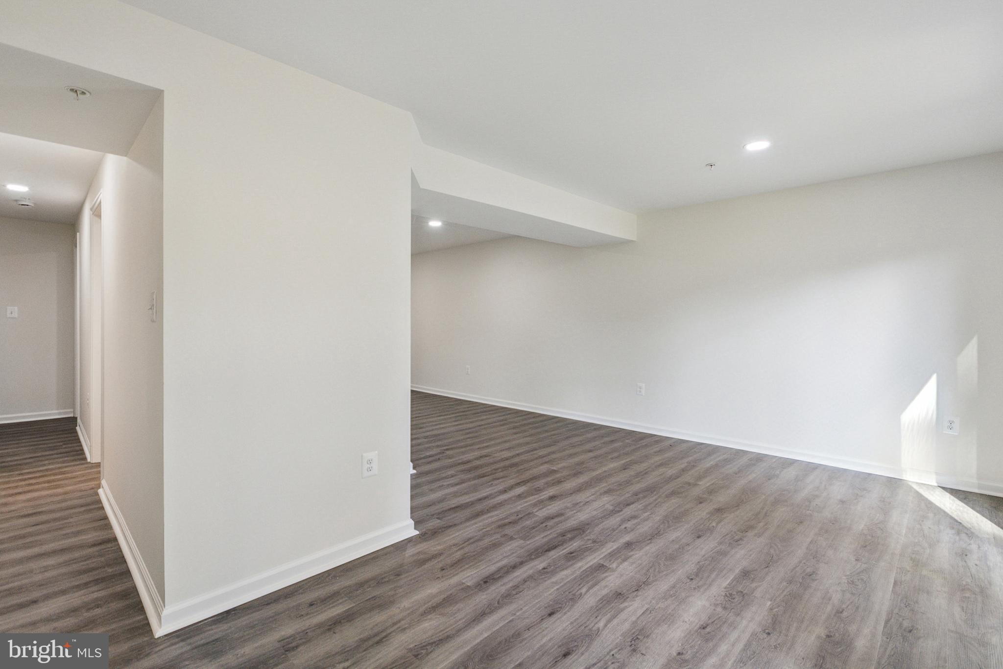 CHURCHILL TOWN SECTOR - Residential