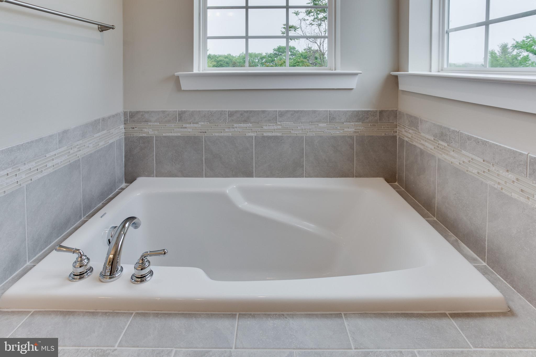 CORAL HILLS - Residential