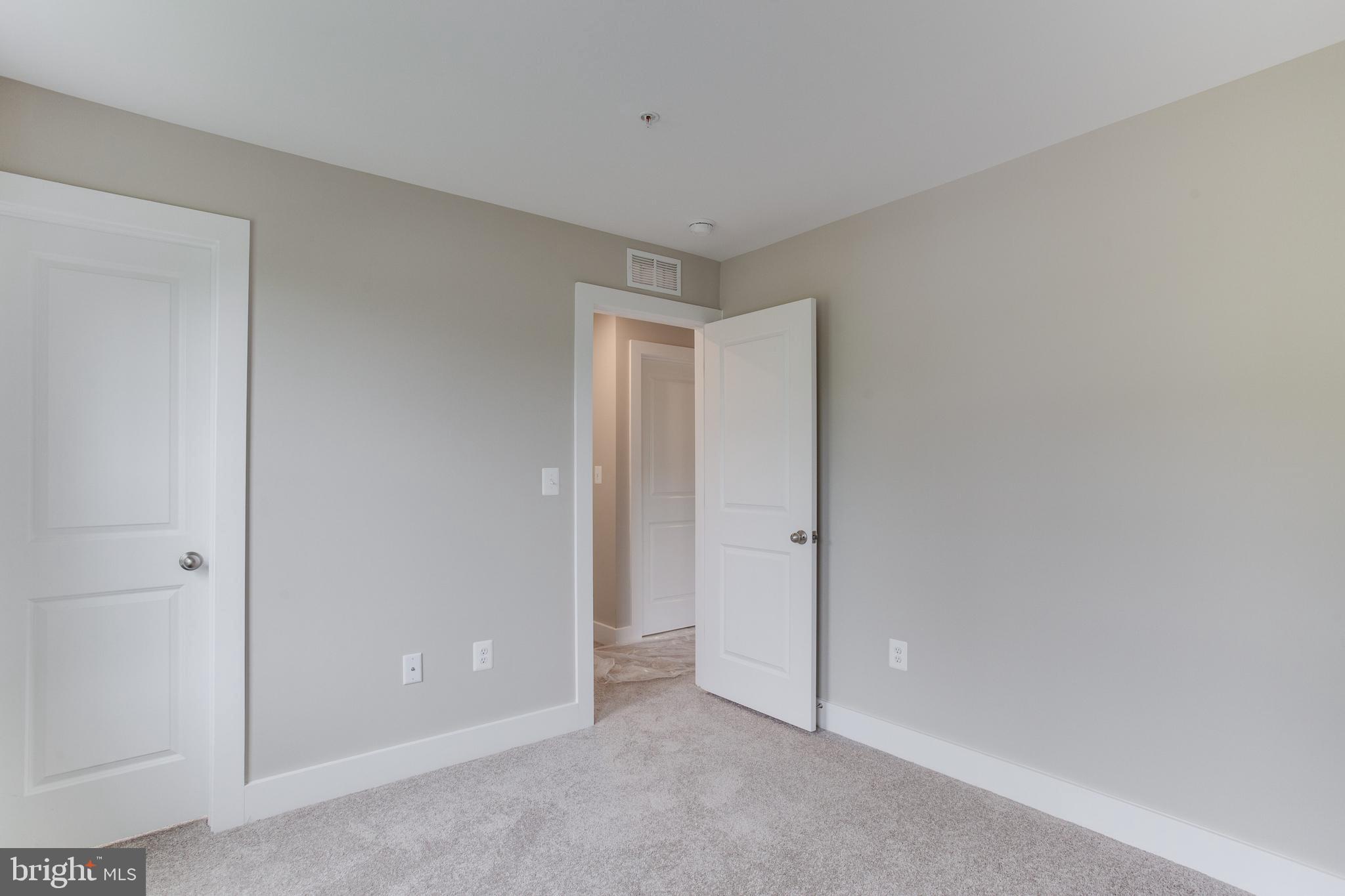 CORAL HILLS - Residential