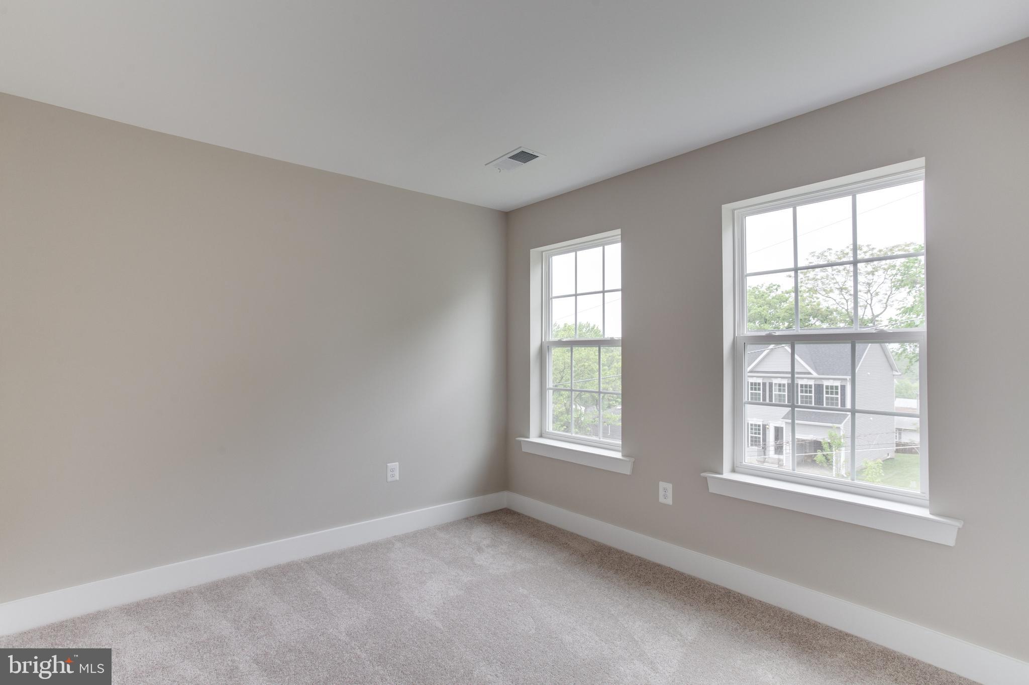 CORAL HILLS - Residential