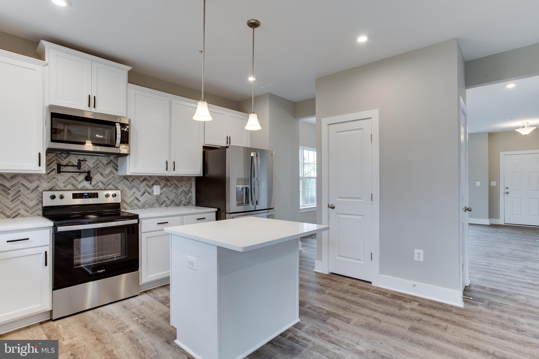 CORAL HILLS - Residential