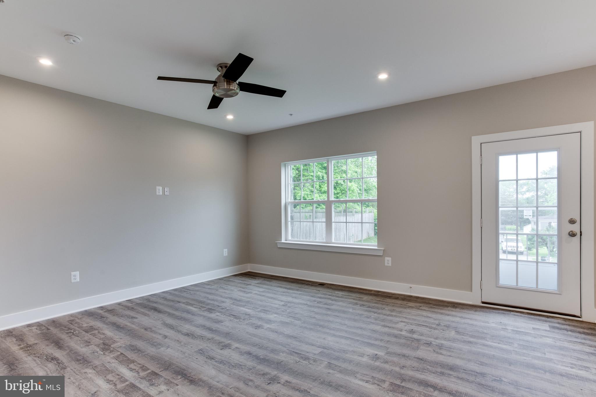 CORAL HILLS - Residential