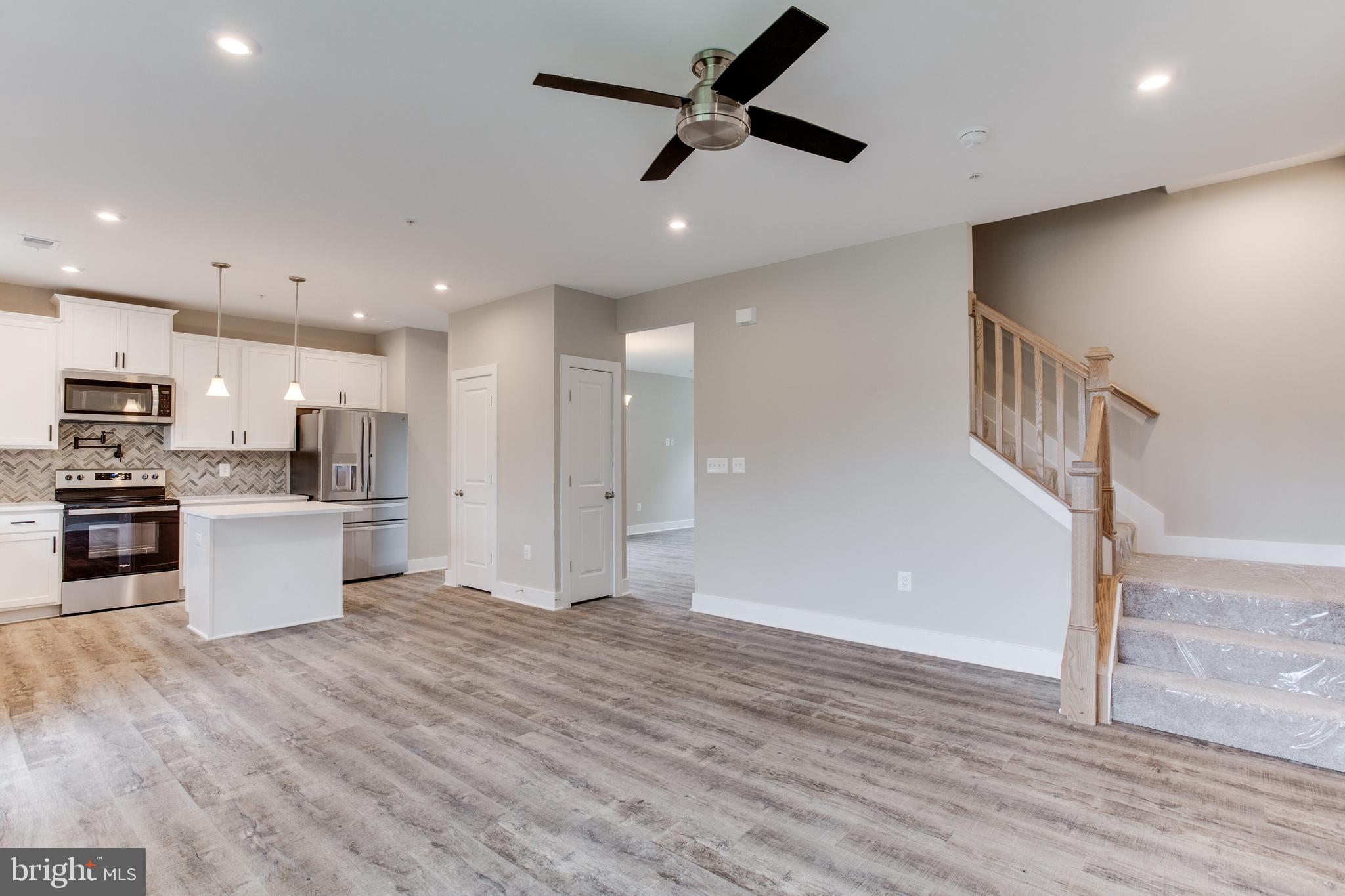 CORAL HILLS - Residential