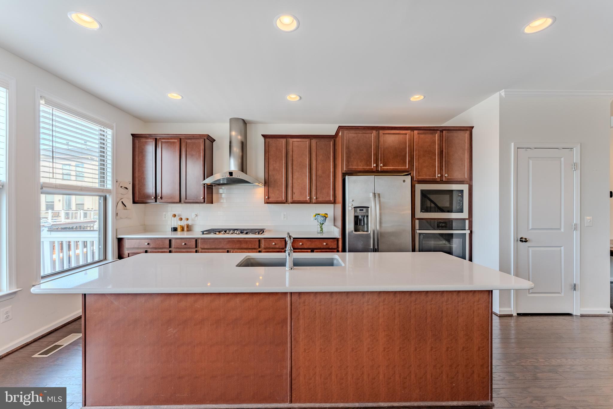 GATEWAY COMMONS - Residential Lease