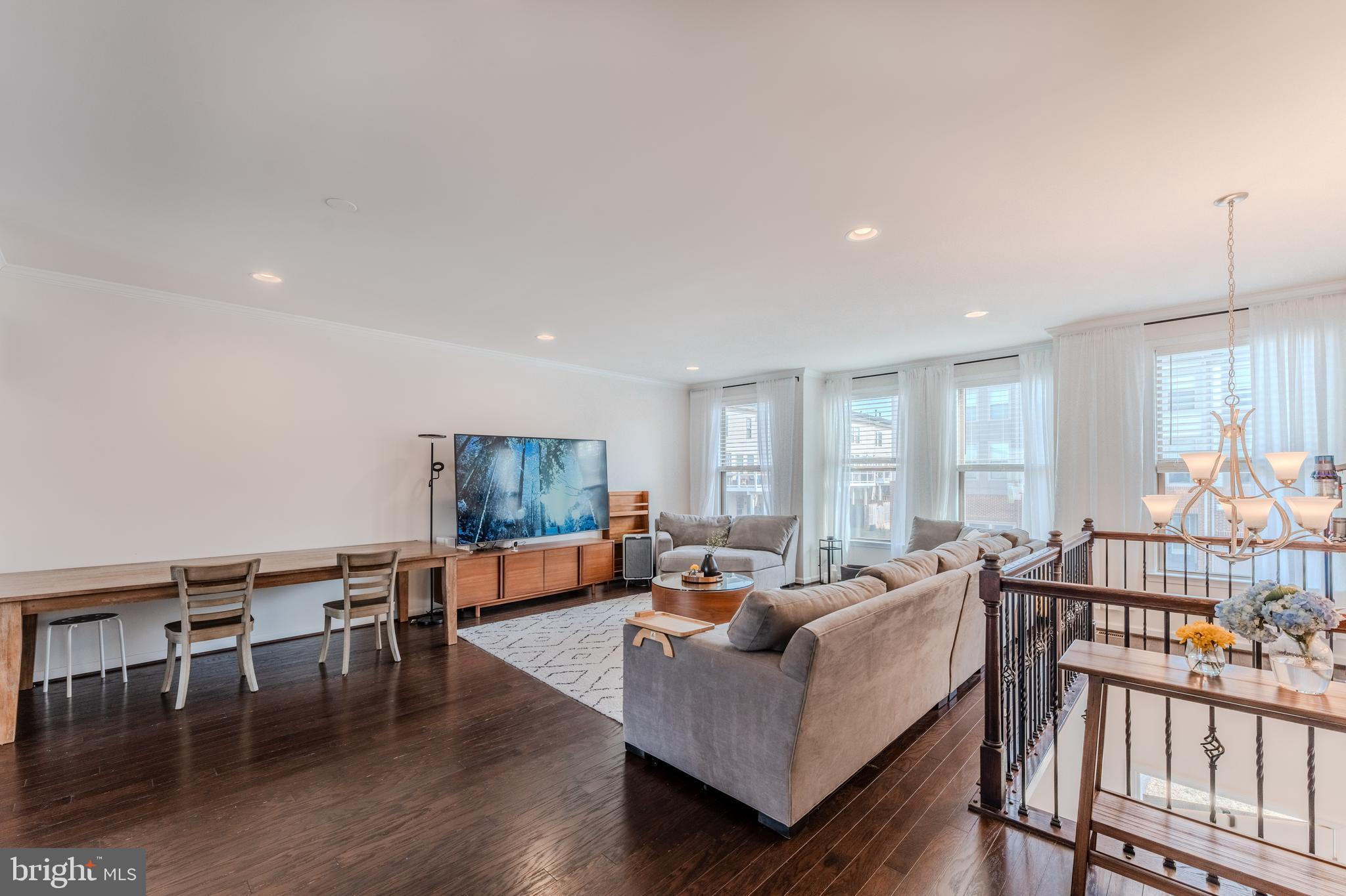 GATEWAY COMMONS - Residential Lease