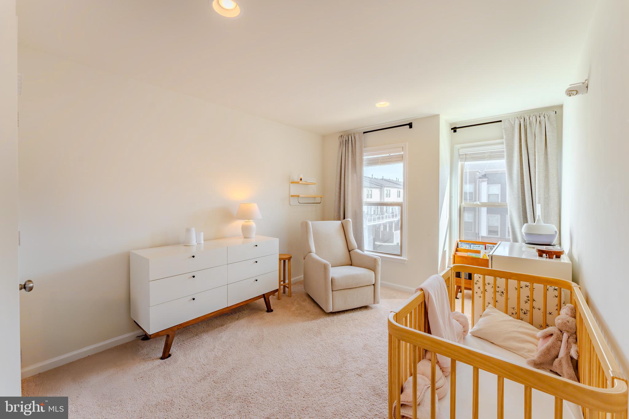 GATEWAY COMMONS - Residential Lease